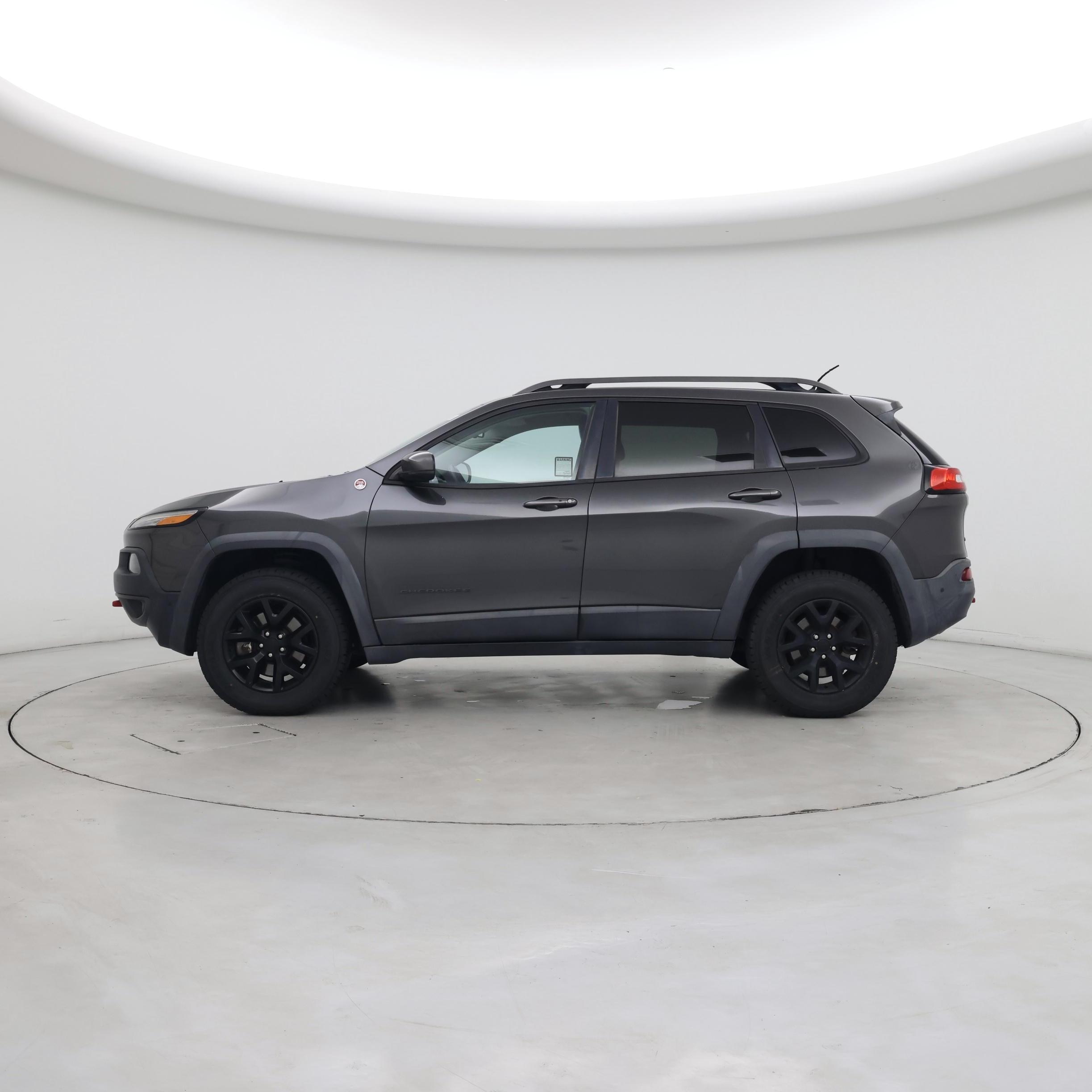 Thumbnail: 2015 Jeep Cherokee - 3