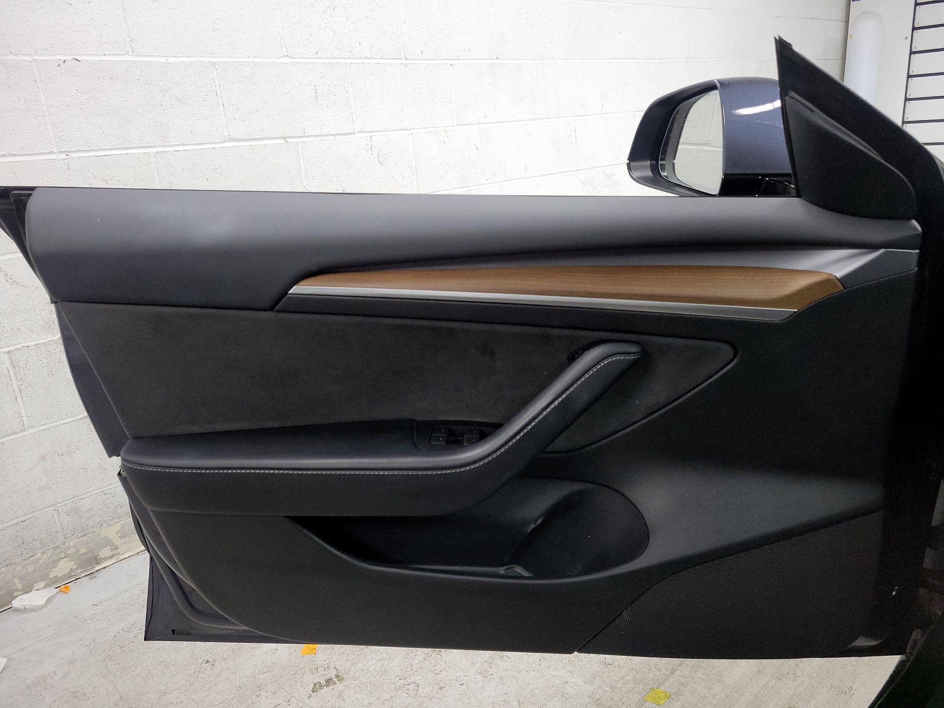 Thumbnail: 2023 Tesla Model 3 - 12