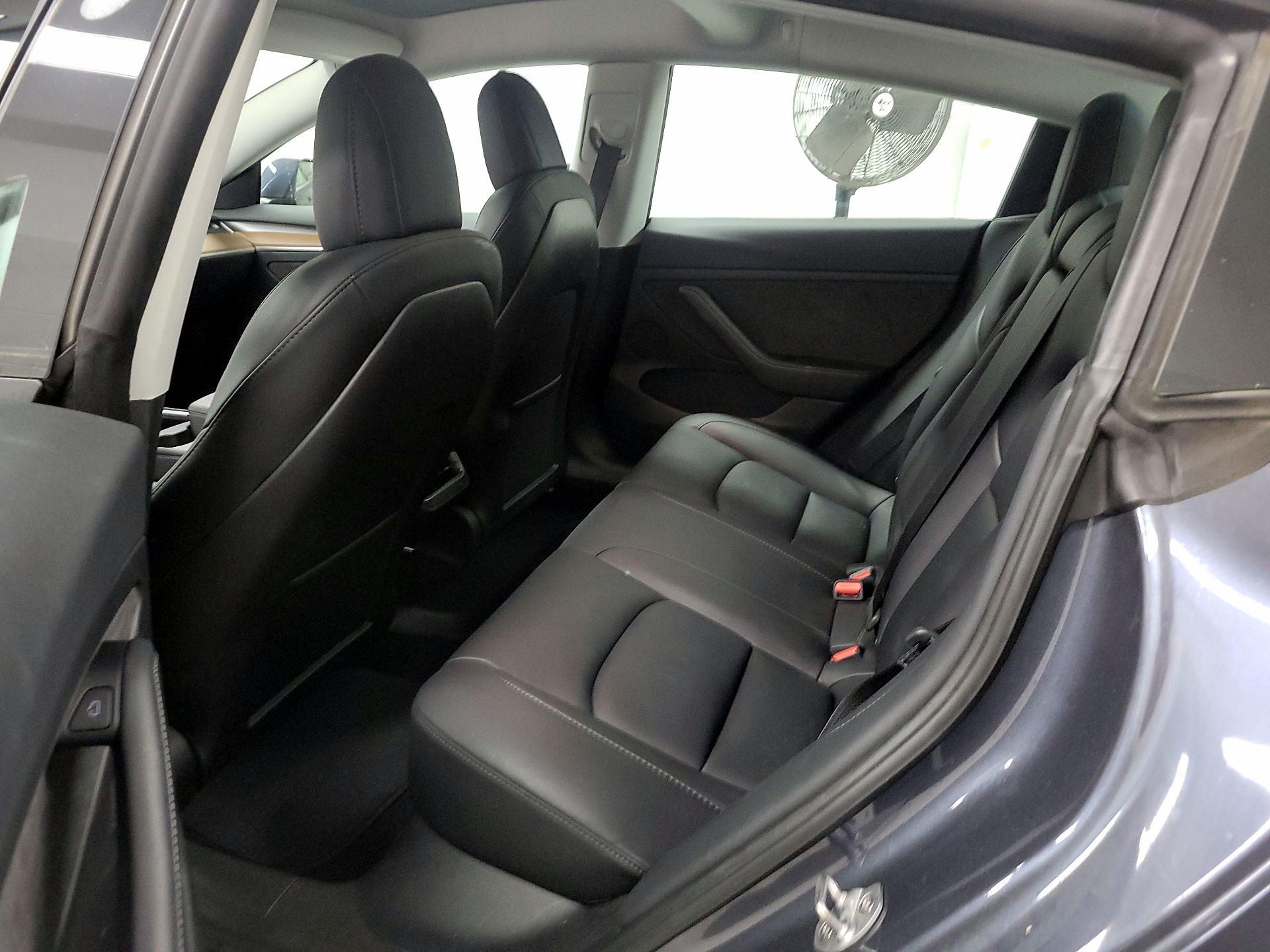 Thumbnail: 2023 Tesla Model 3 - 19