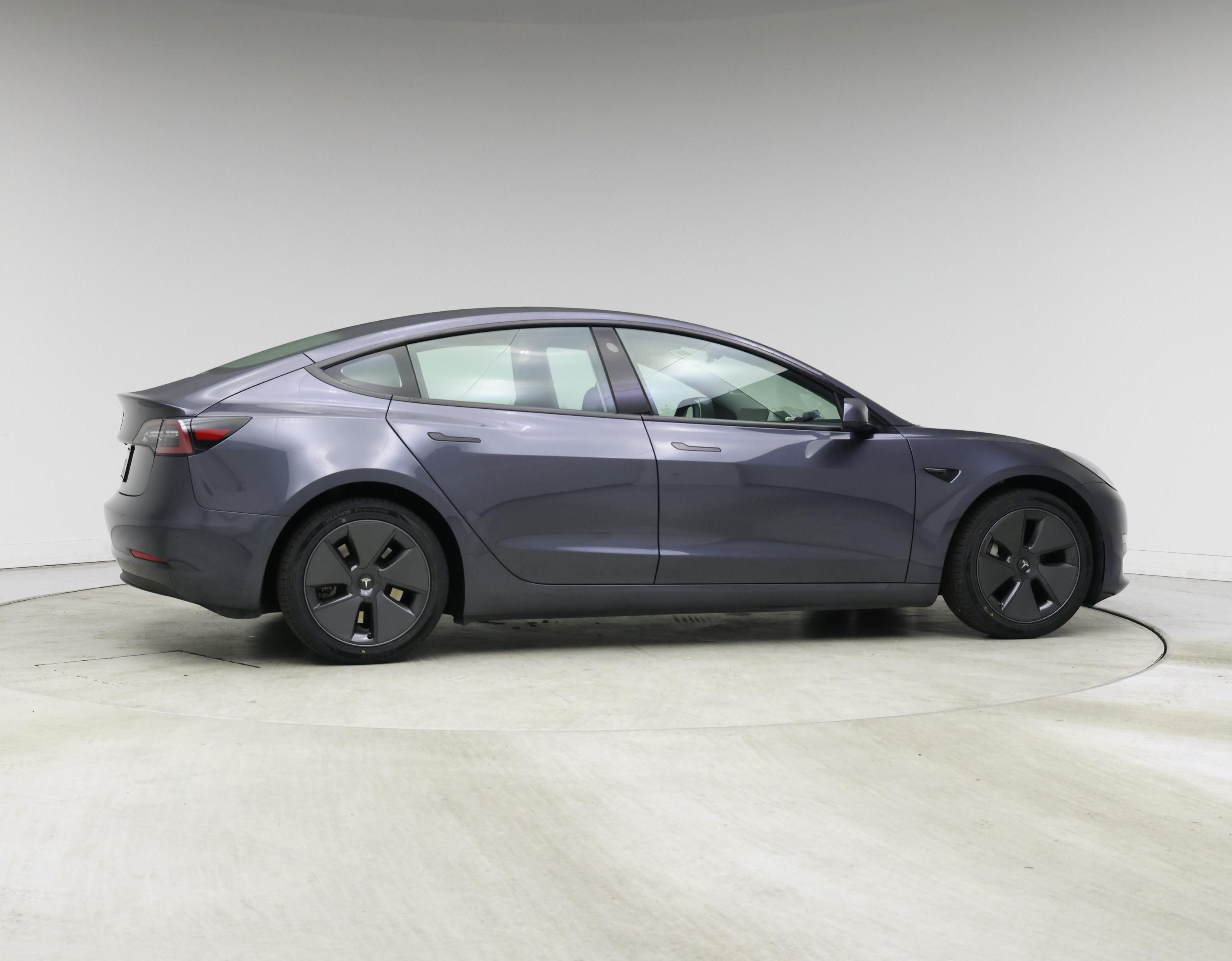Thumbnail: 2023 Tesla Model 3 - 7