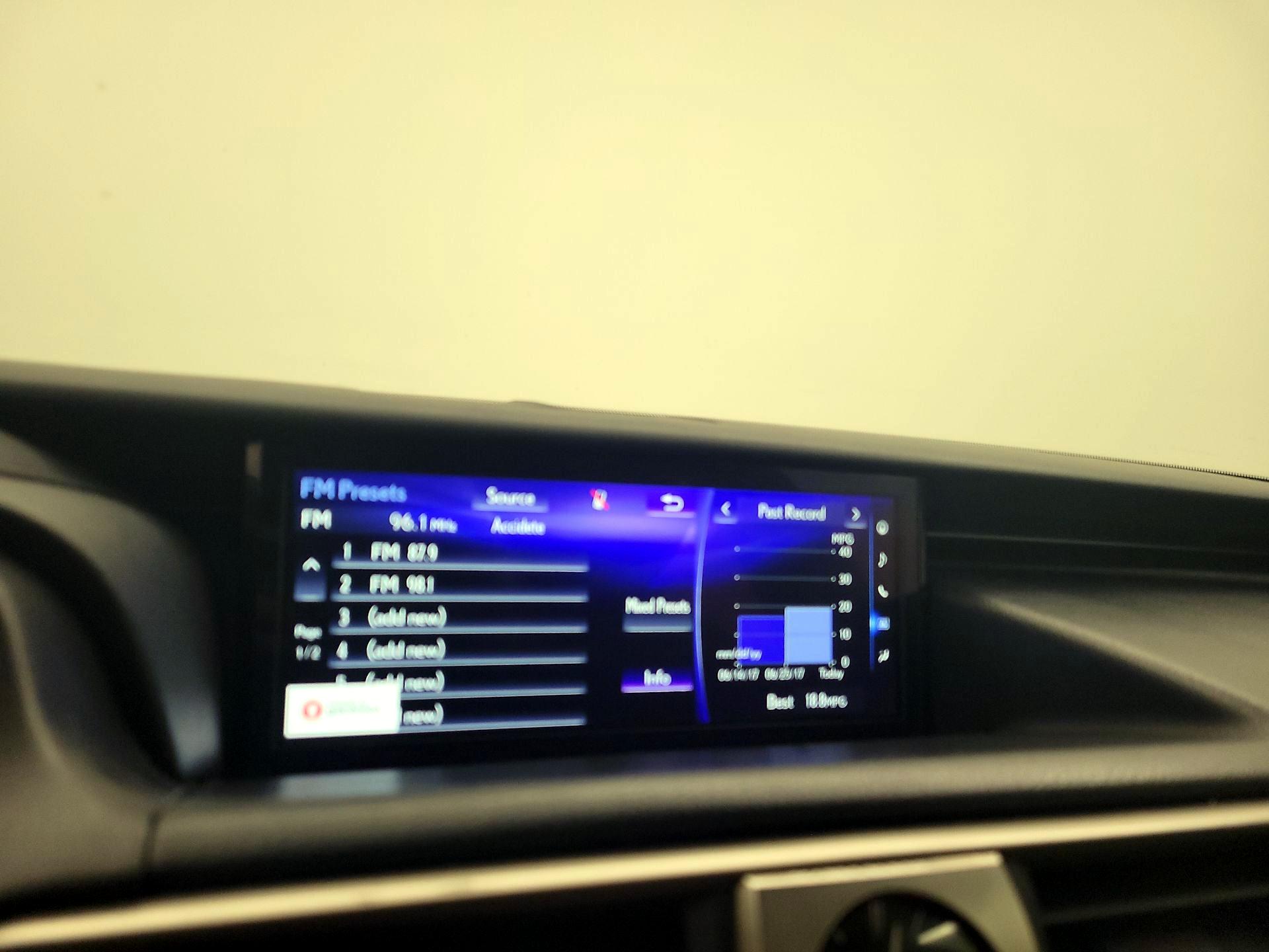 Thumbnail: 2017 Lexus IS - 15