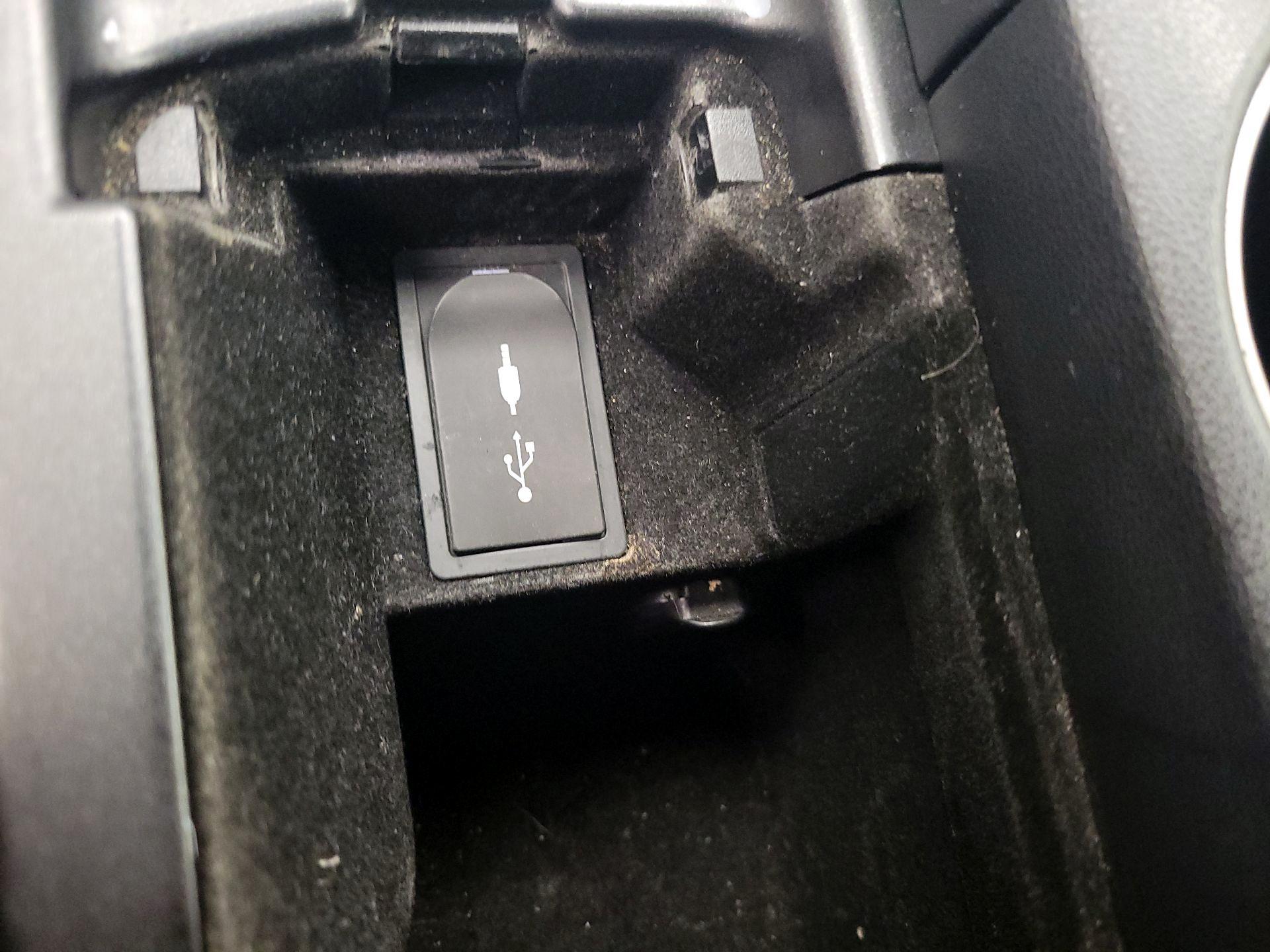 Thumbnail: 2017 Lexus IS - 18