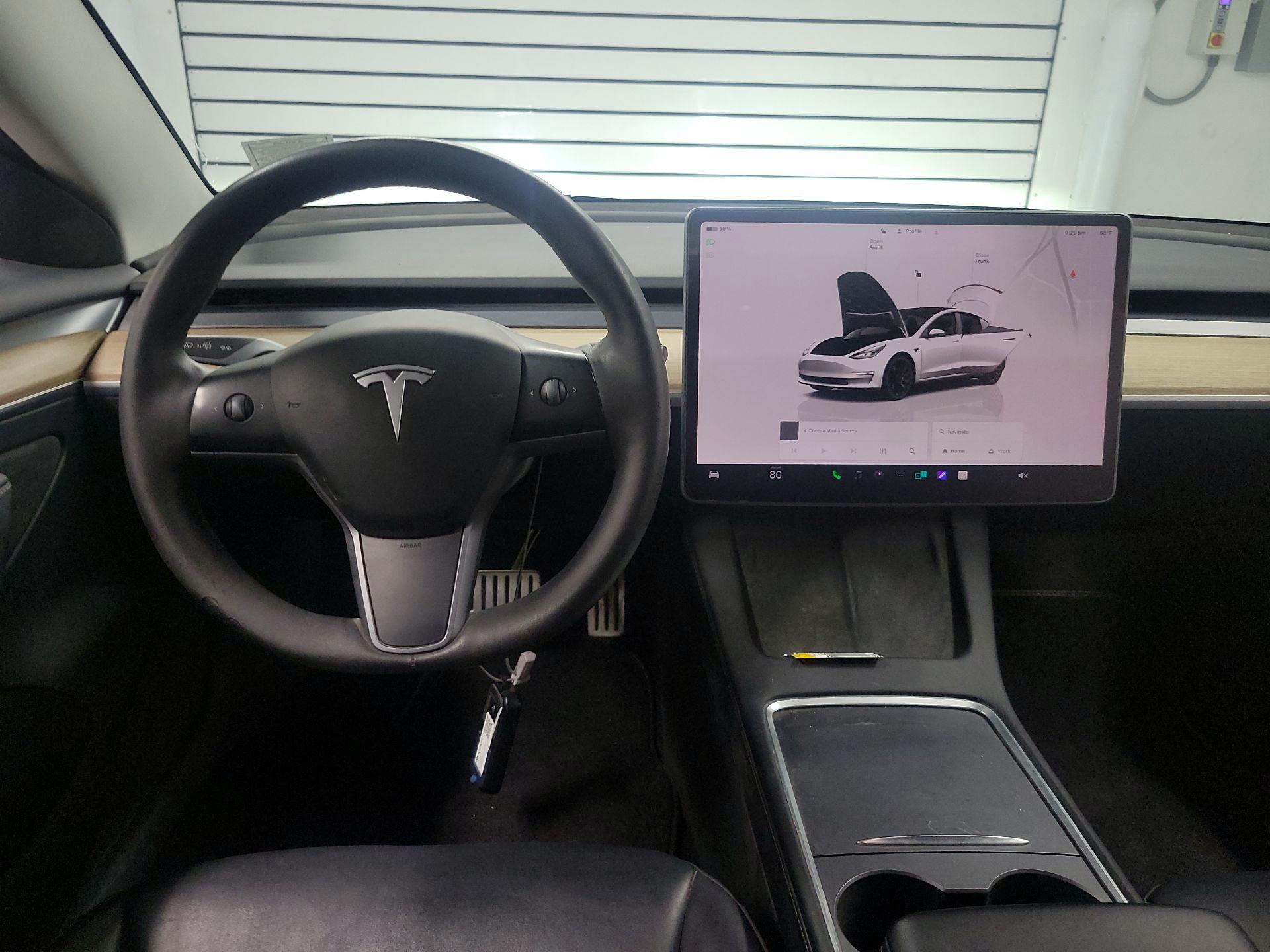 Thumbnail: 2023 Tesla Model 3 - 9