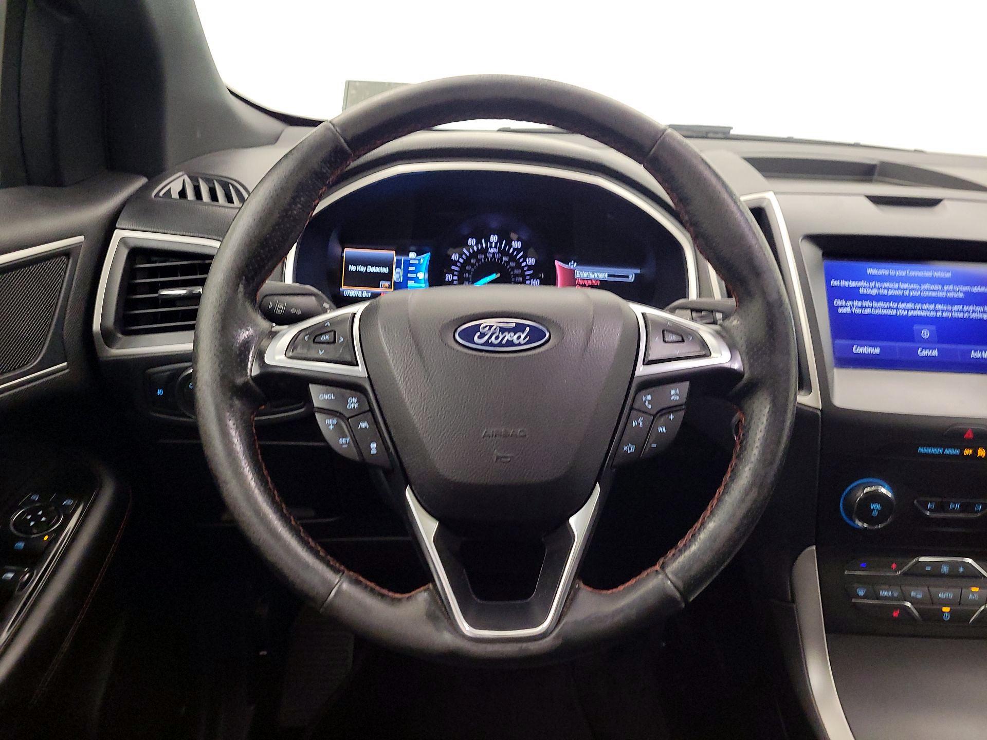 Thumbnail: 2020 Ford Edge - 10