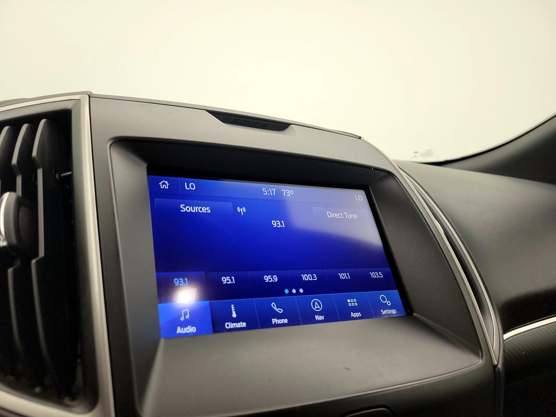 Thumbnail: 2020 Ford Edge - 15