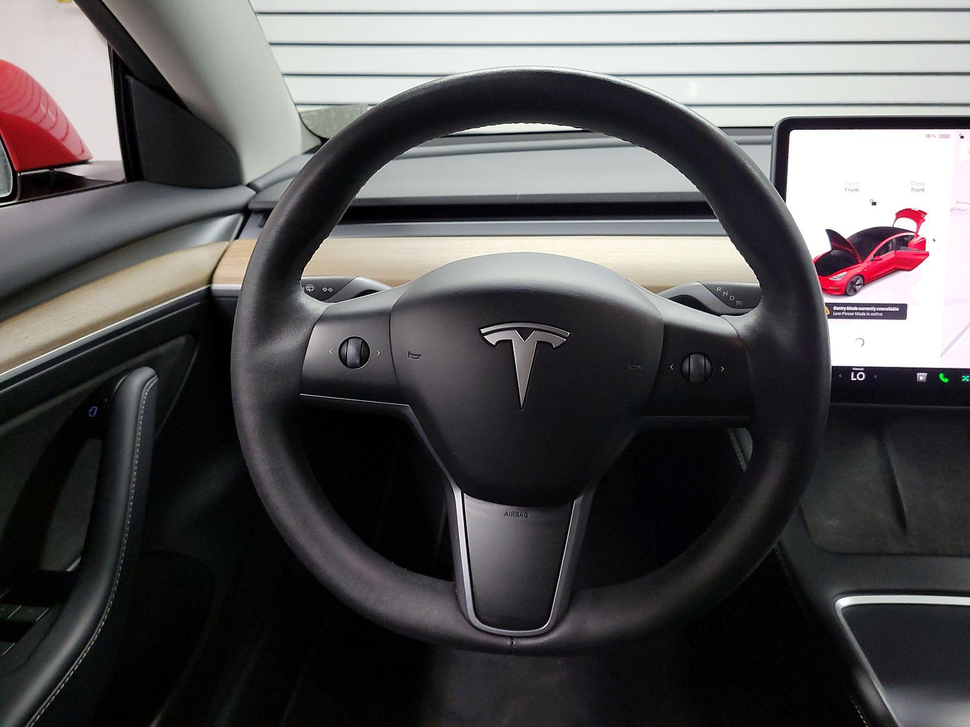Thumbnail: 2023 Tesla Model 3 - 10