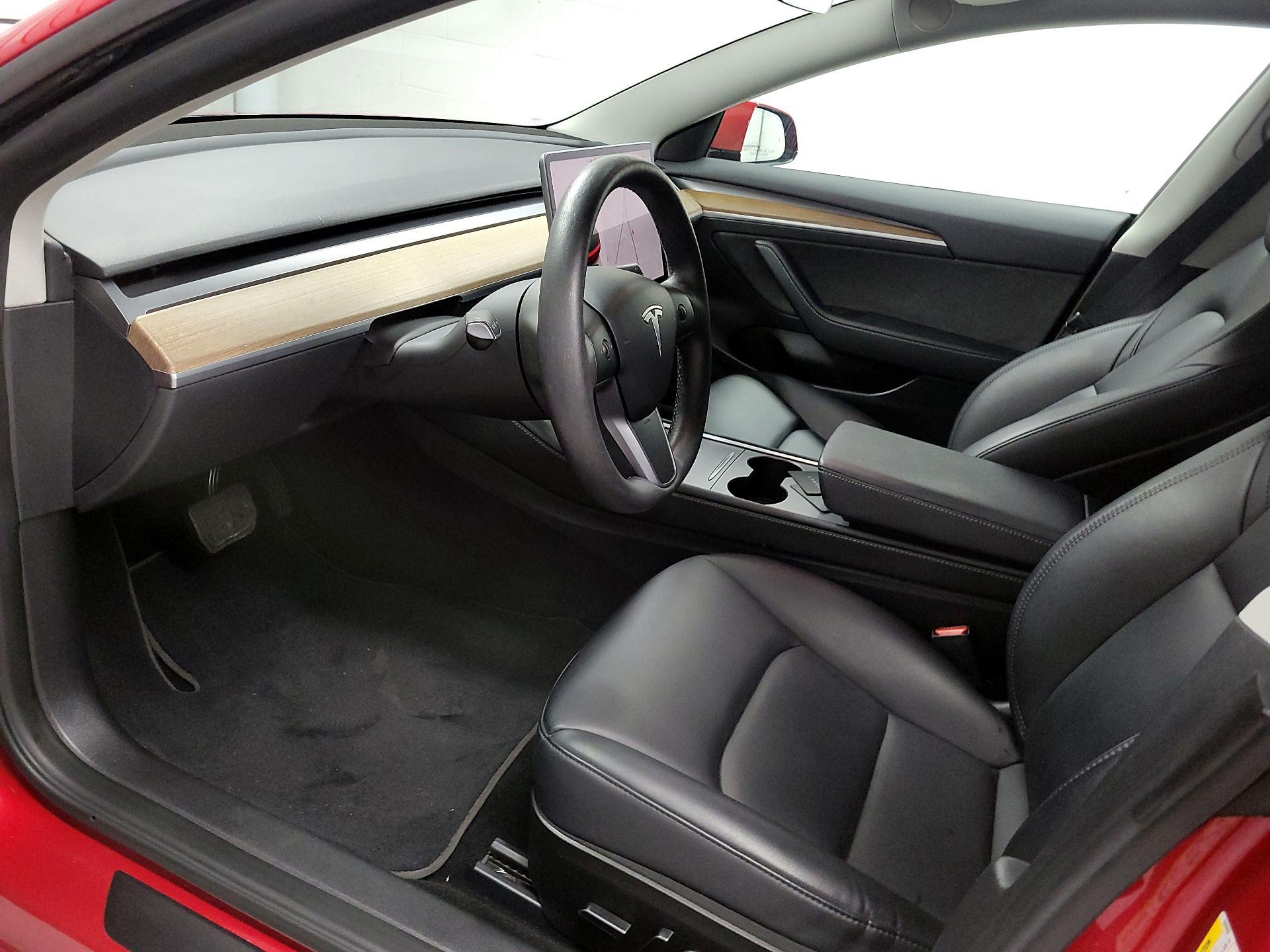 Thumbnail: 2023 Tesla Model 3 - 11