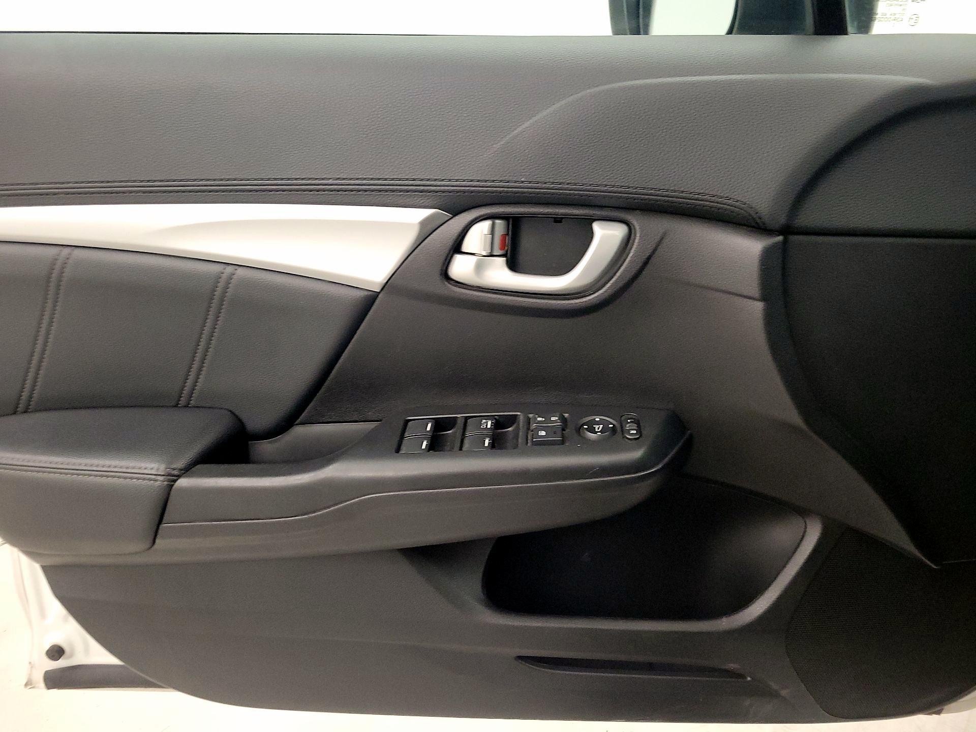 Thumbnail: 2015 Honda Civic - 12