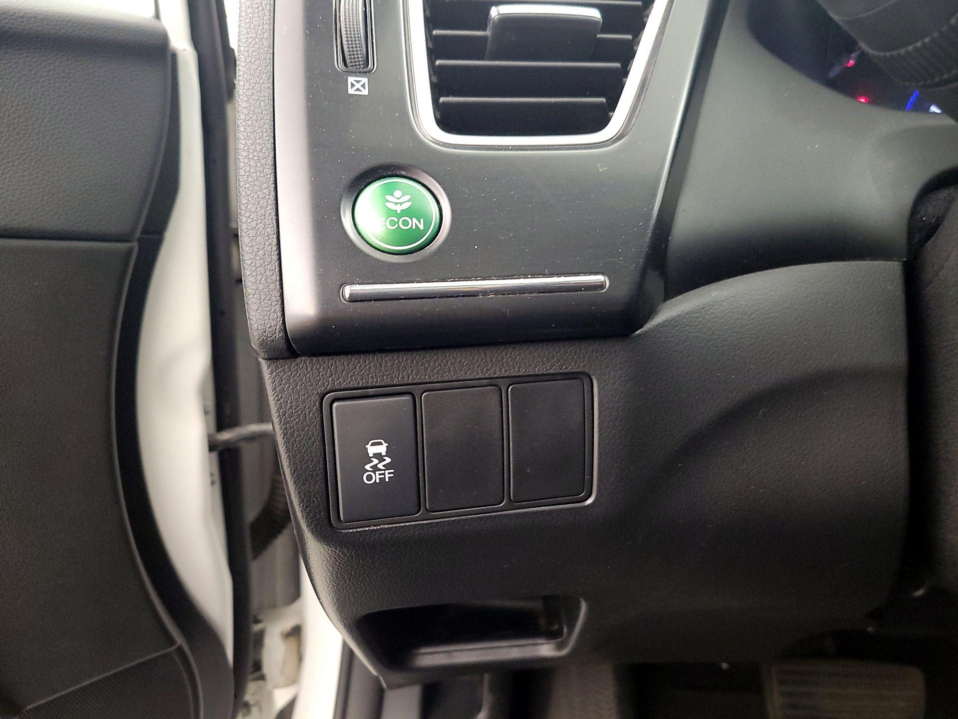 Thumbnail: 2015 Honda Civic - 13