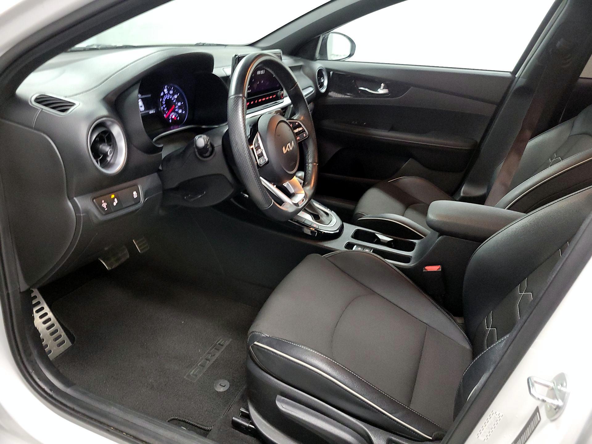 Thumbnail: 2024 Kia Forte - 11