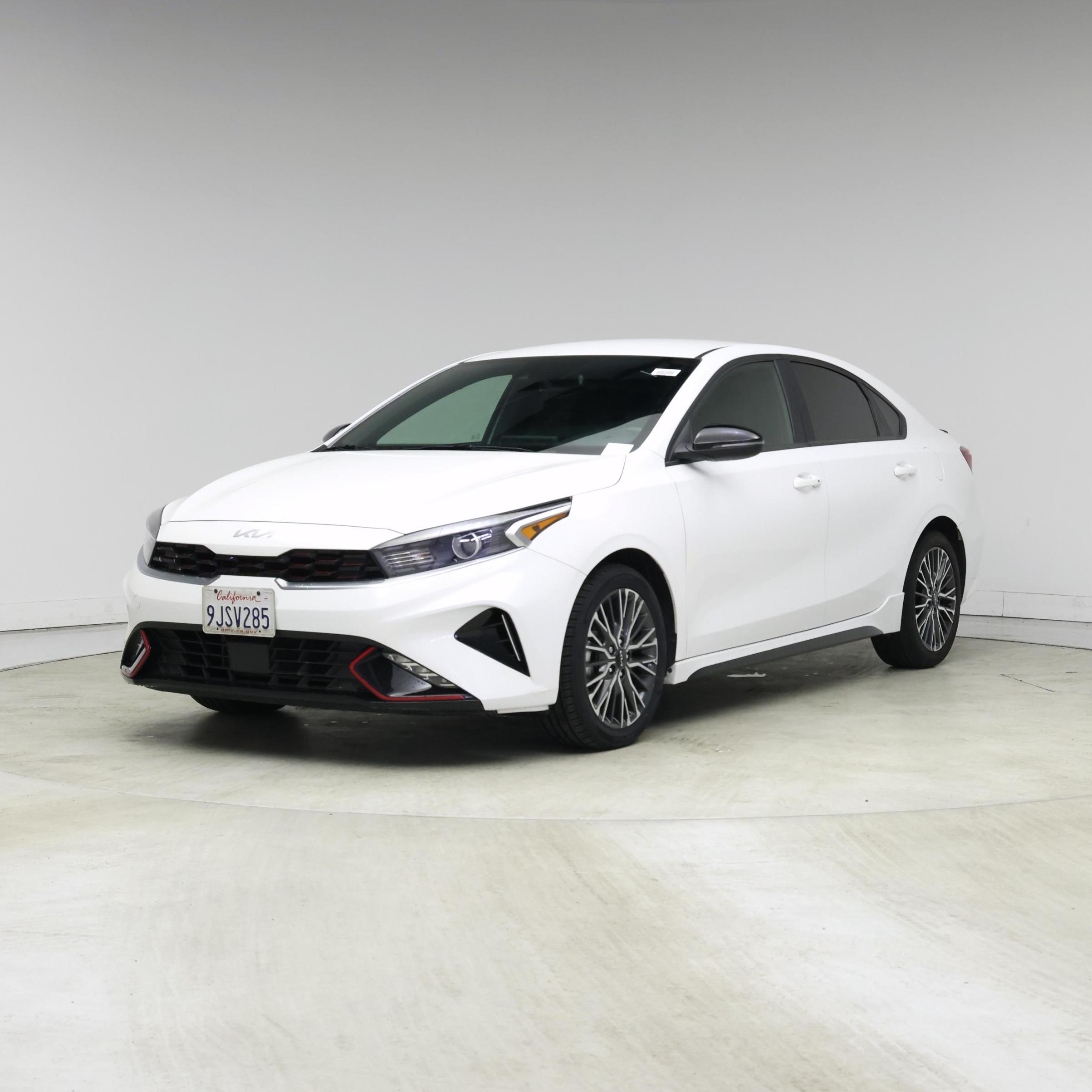 Thumbnail: 2024 Kia Forte - 4