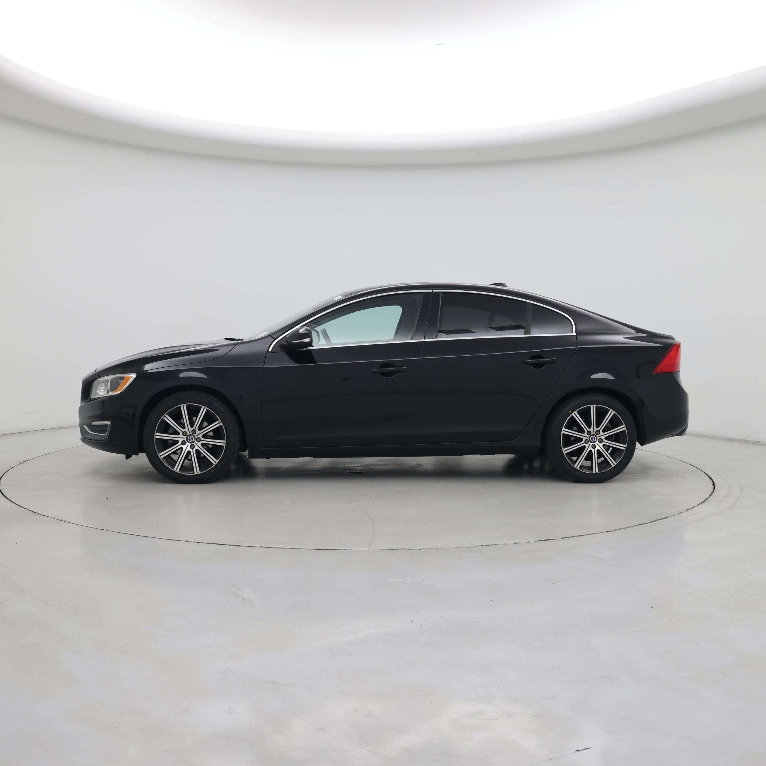 Thumbnail: 2017 Volvo S60 - 3
