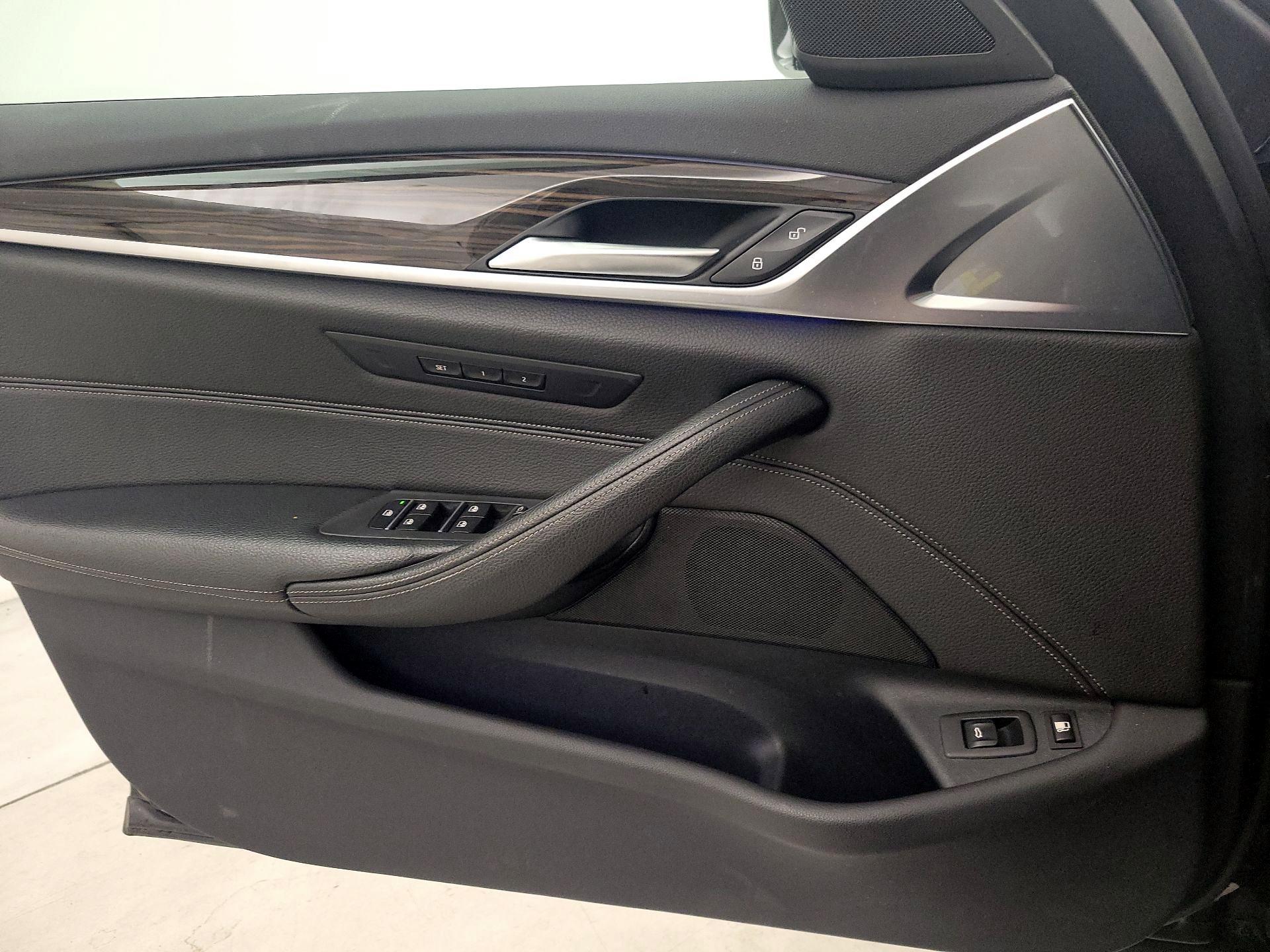 Thumbnail: 2019 BMW 5 Series - 12