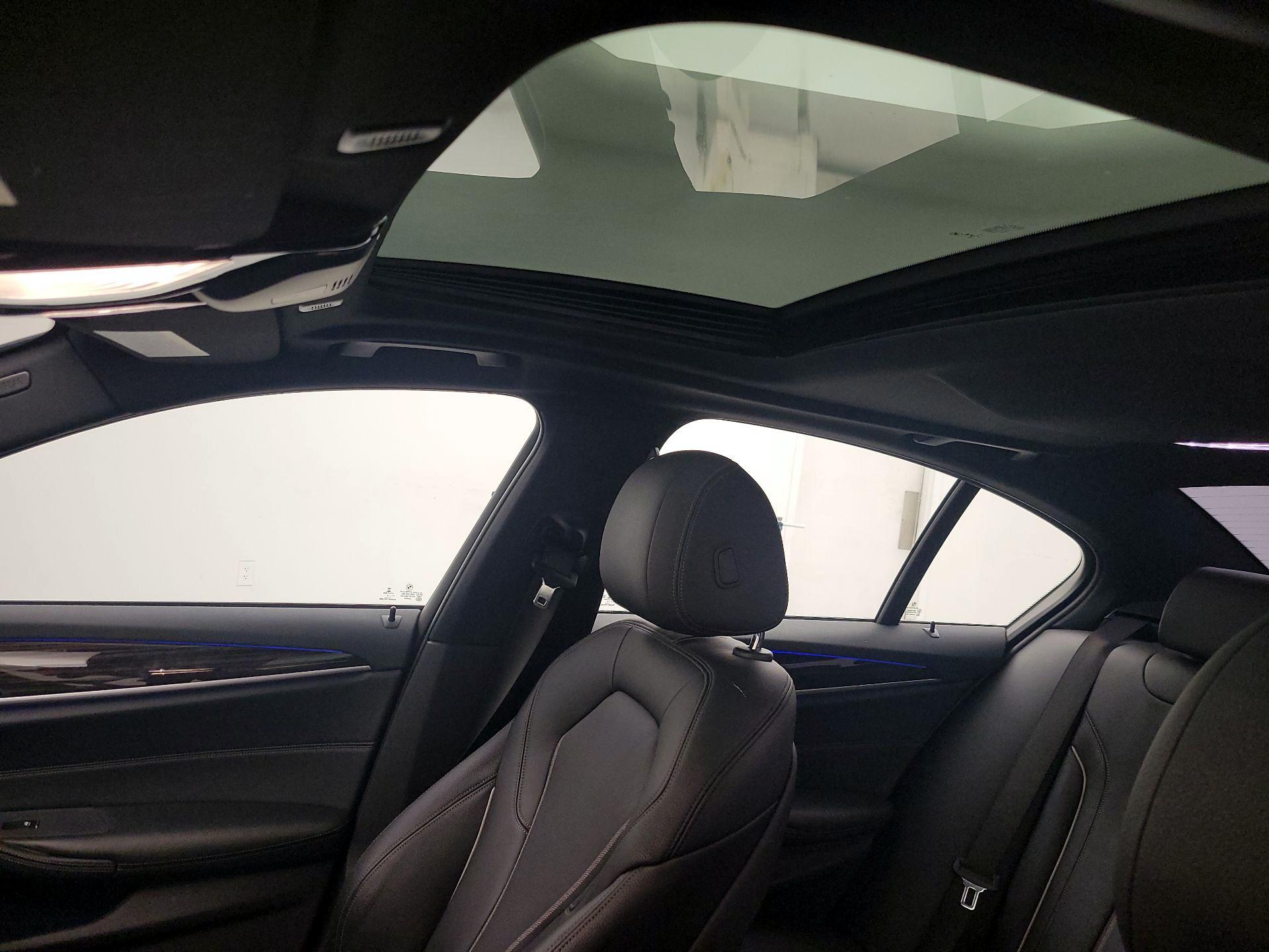 Thumbnail: 2019 BMW 5 Series - 20