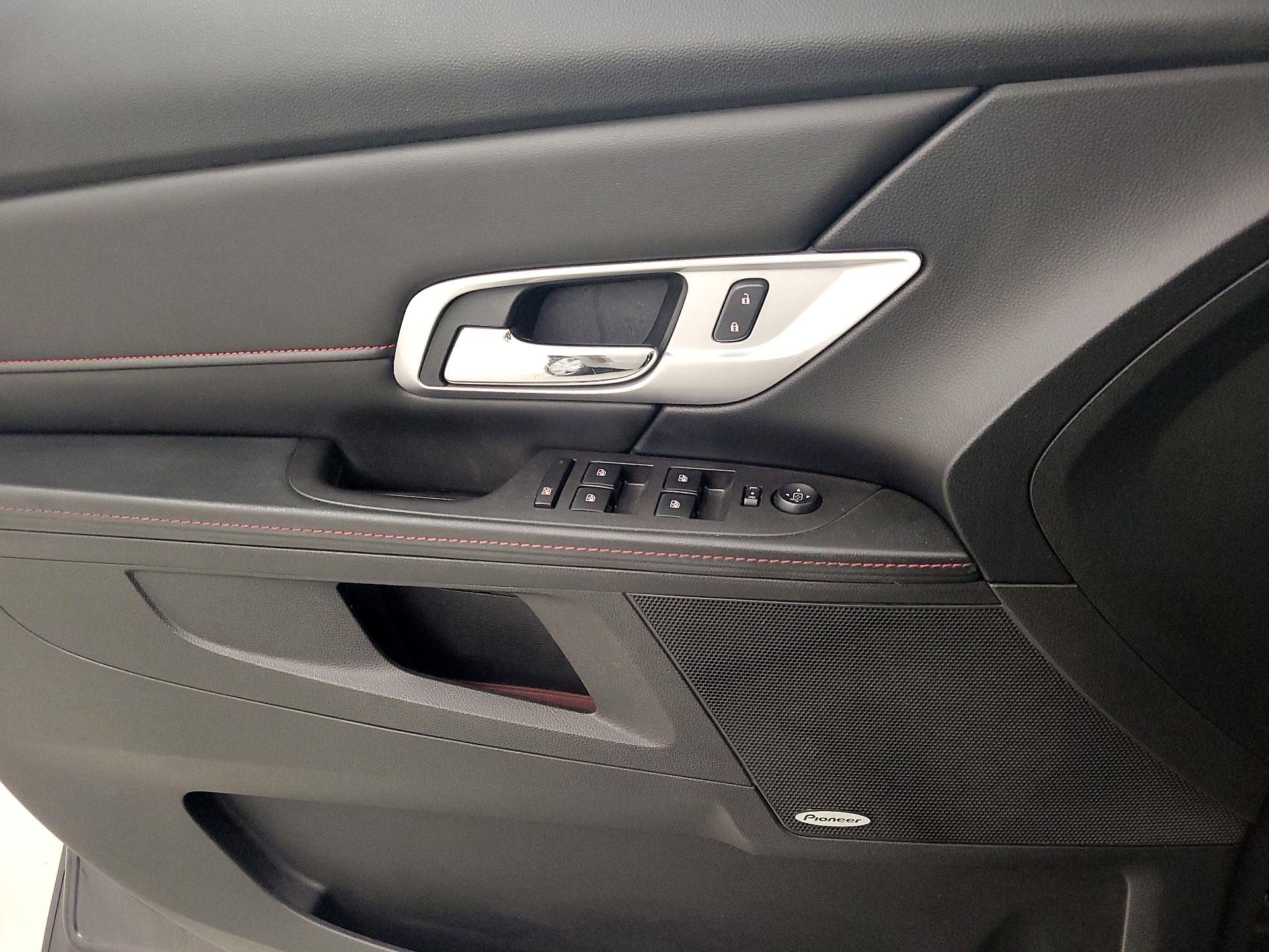 Thumbnail: 2015 GMC Terrain - 12