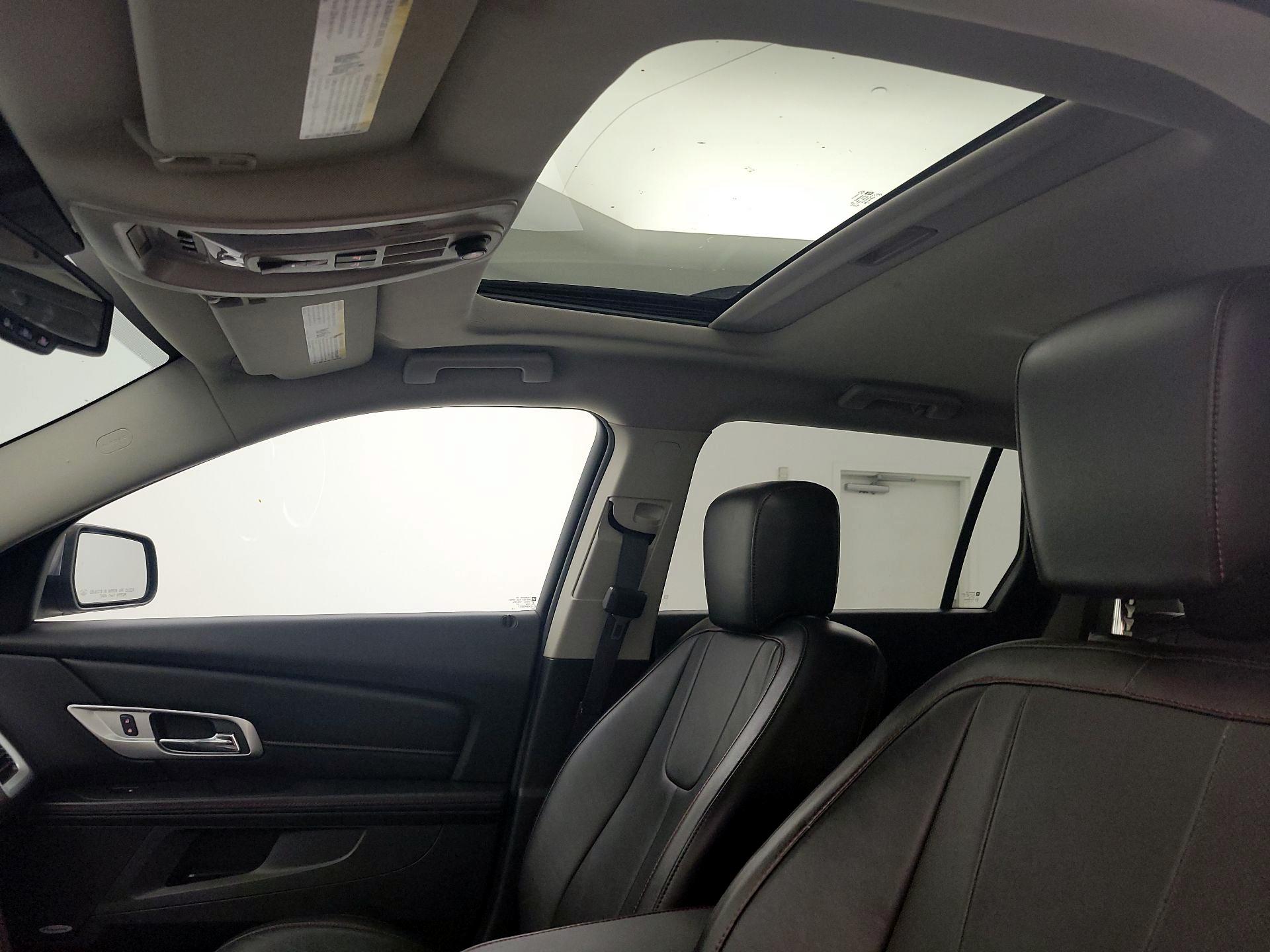 Thumbnail: 2015 GMC Terrain - 17