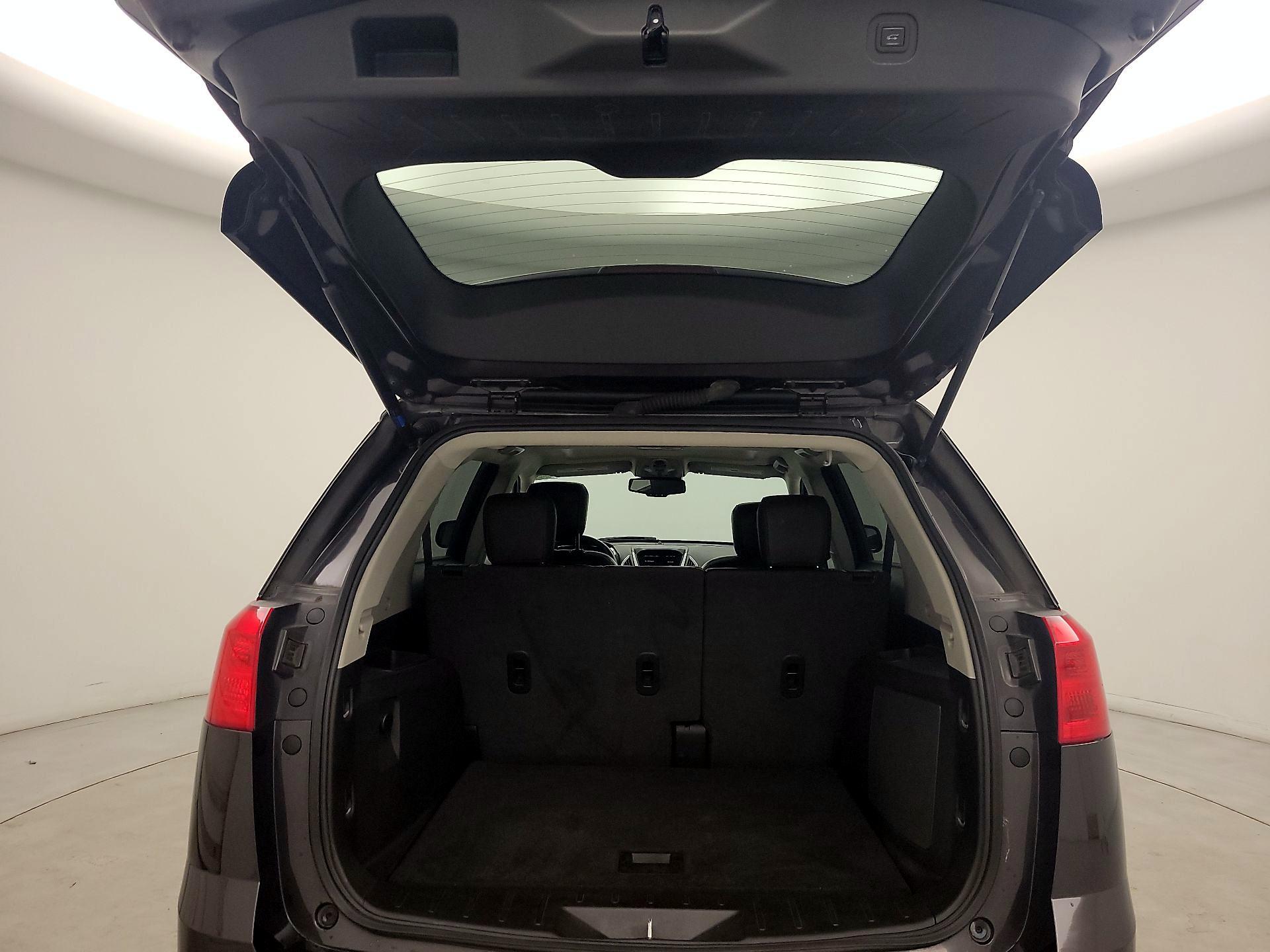 Thumbnail: 2015 GMC Terrain - 19