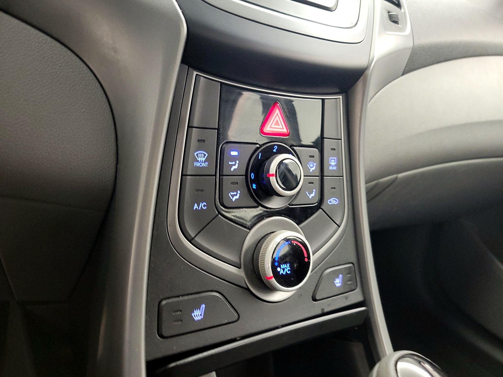 Thumbnail: 2014 Hyundai Elantra - 16