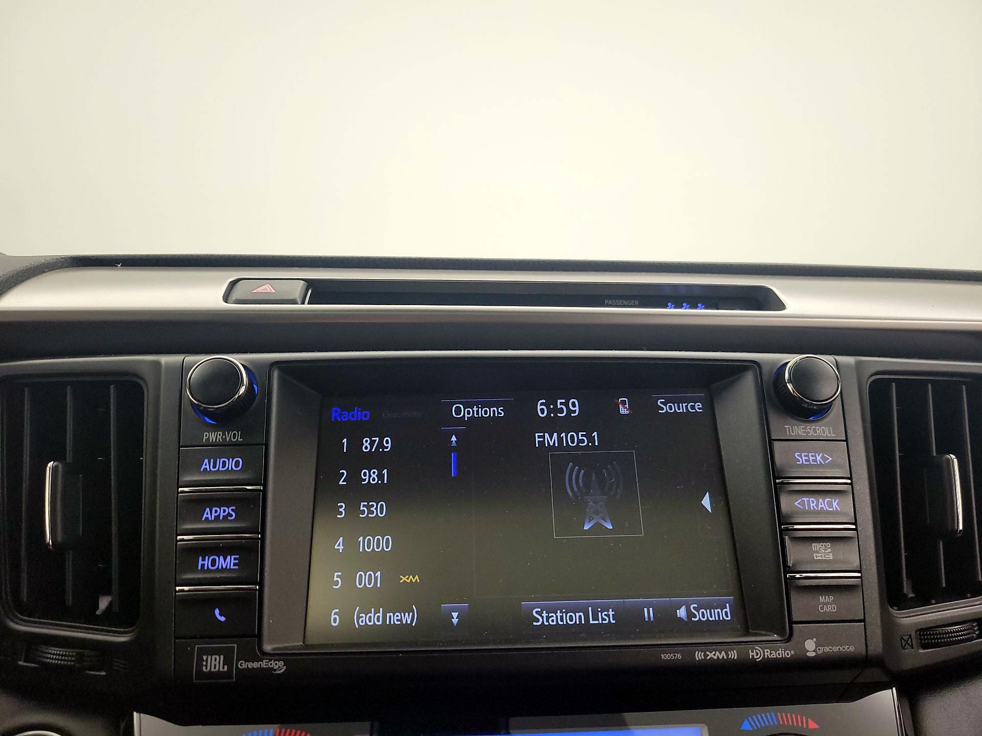 Thumbnail: 2018 Toyota RAV4 - 16