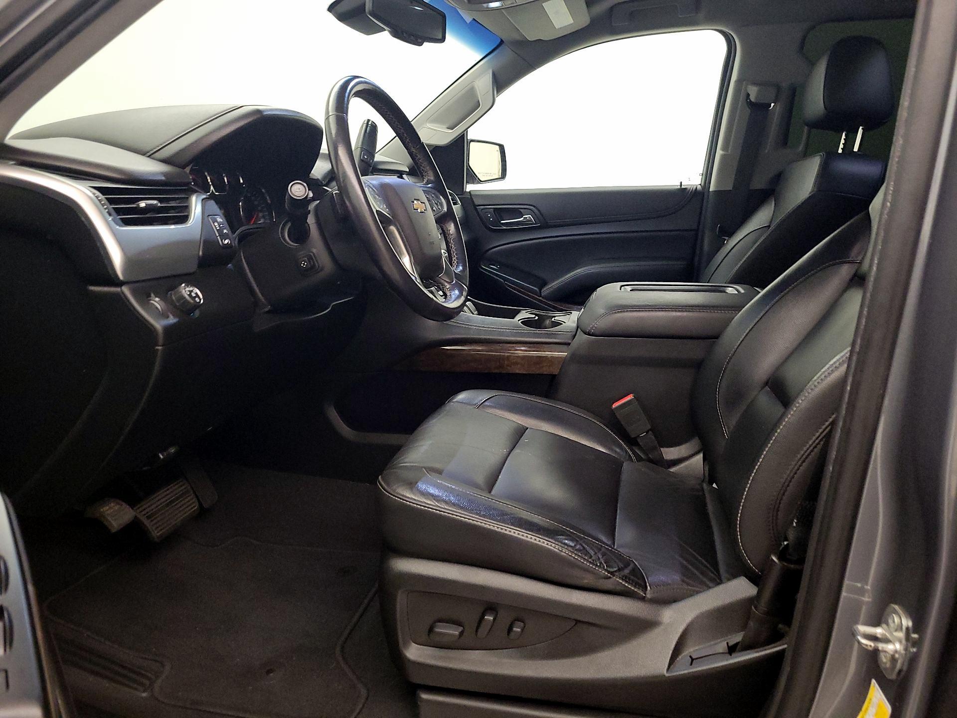 Thumbnail: 2019 Chevrolet Suburban - 11