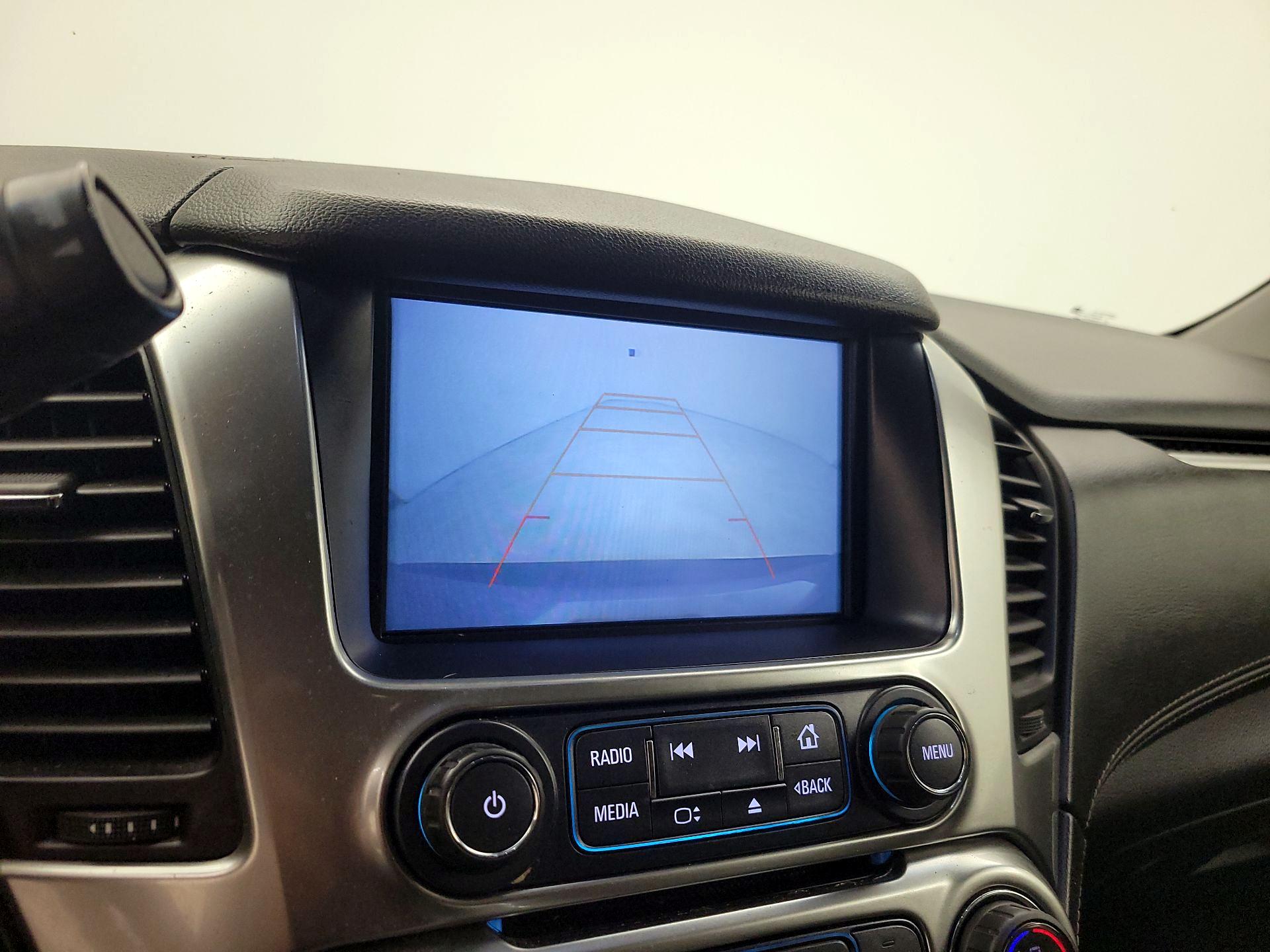 Thumbnail: 2019 Chevrolet Suburban - 14