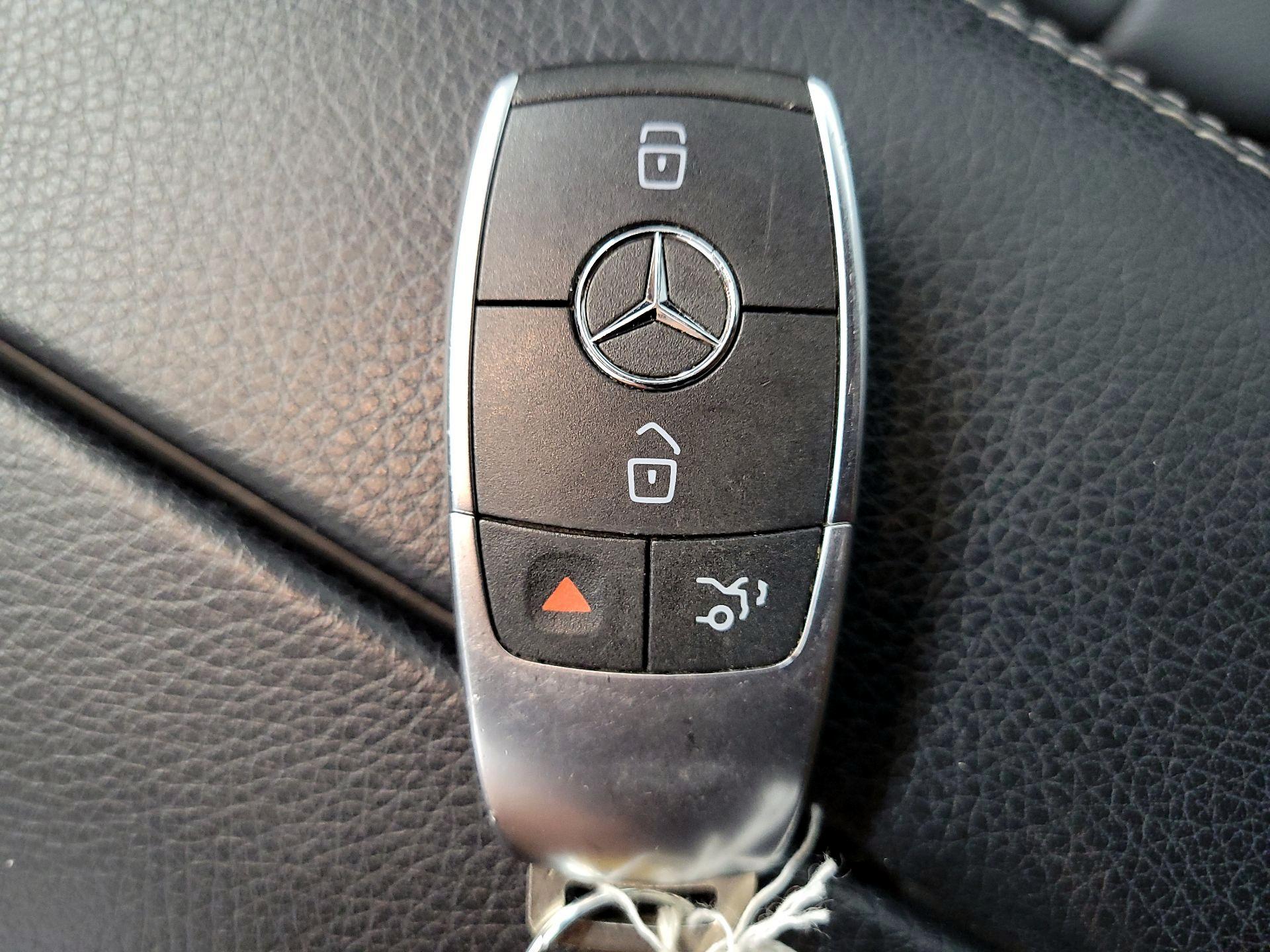 Thumbnail: 2020 Mercedes-Benz C-Class - 20