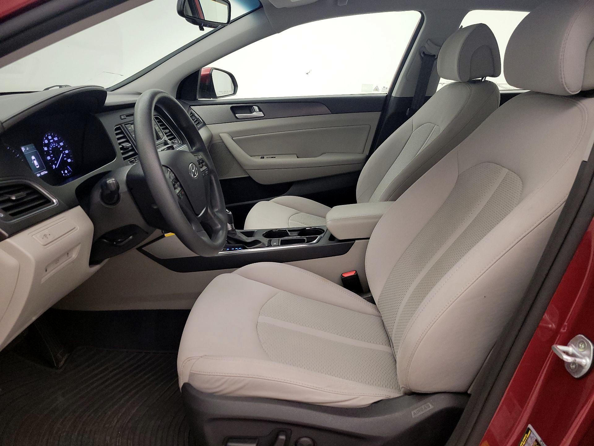 Thumbnail: 2015 Hyundai Sonata - 11