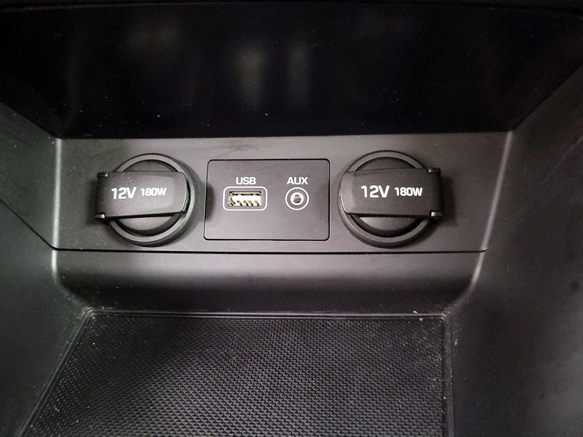 Thumbnail: 2015 Hyundai Sonata - 18