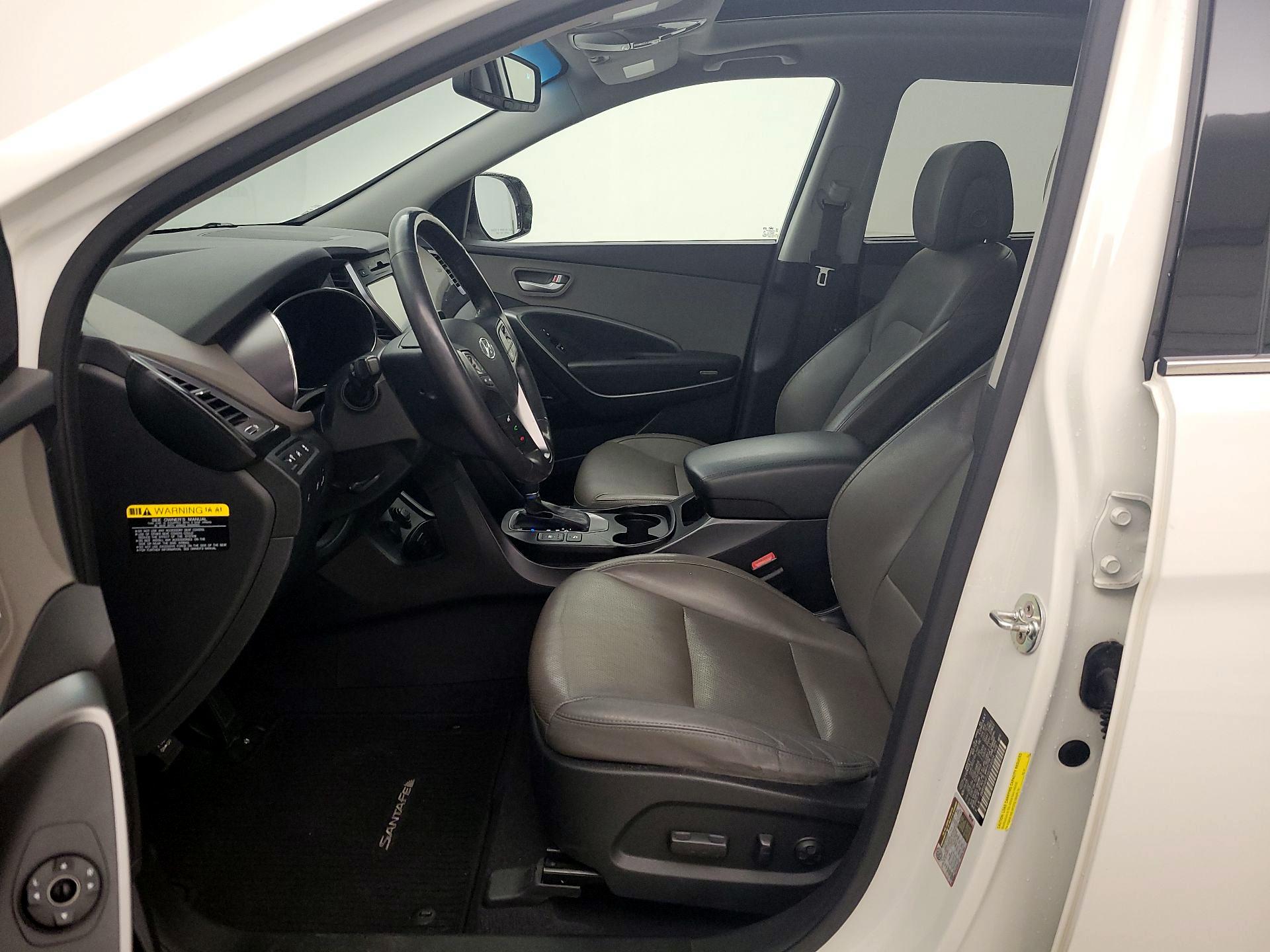 Thumbnail: 2016 Hyundai Santa Fe - 11