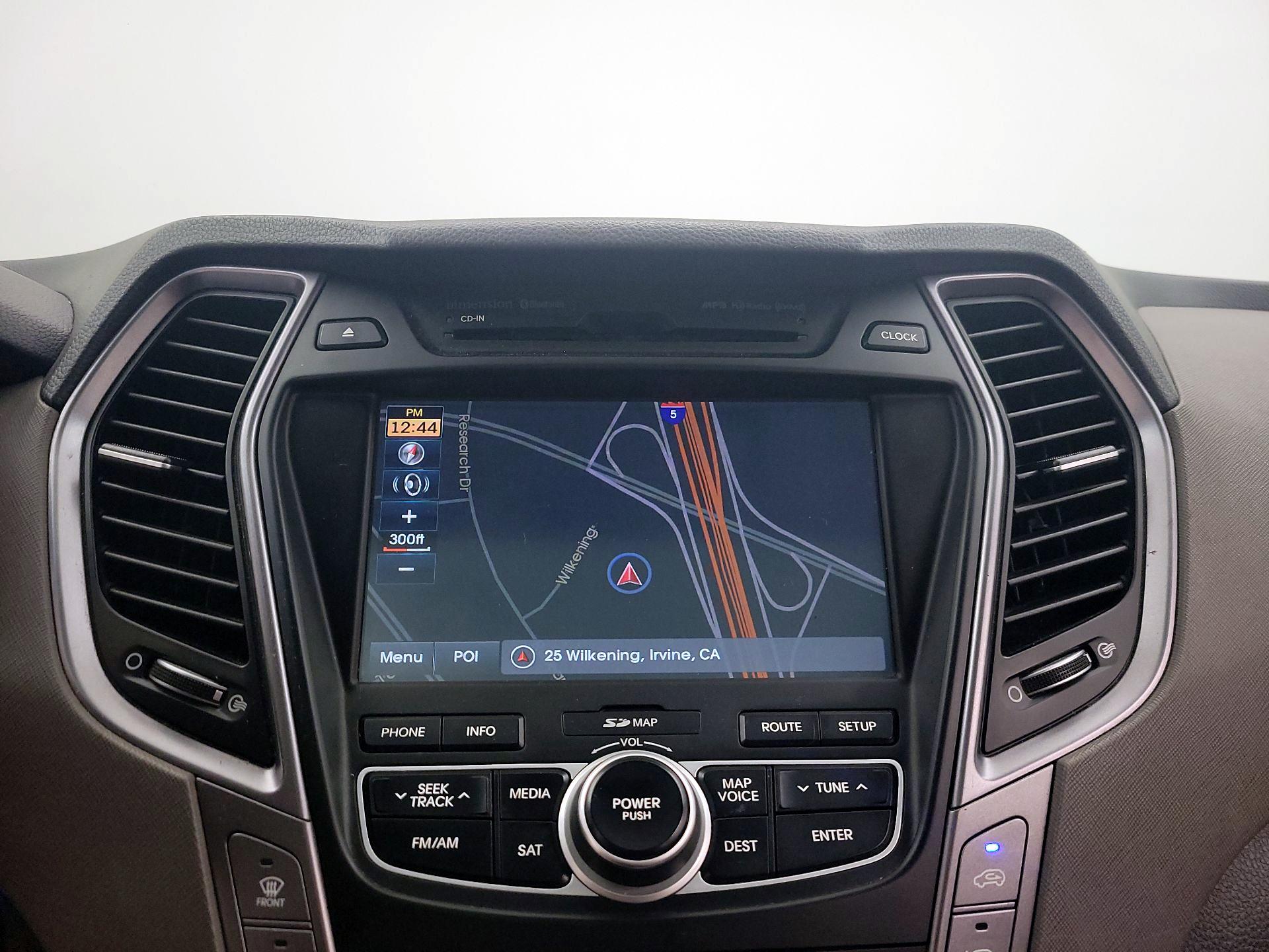 Thumbnail: 2016 Hyundai Santa Fe - 14