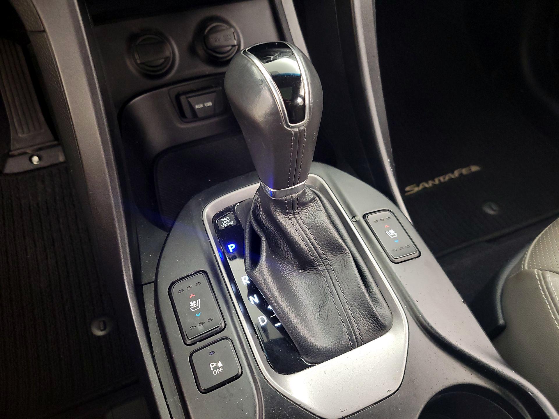 Thumbnail: 2016 Hyundai Santa Fe - 18