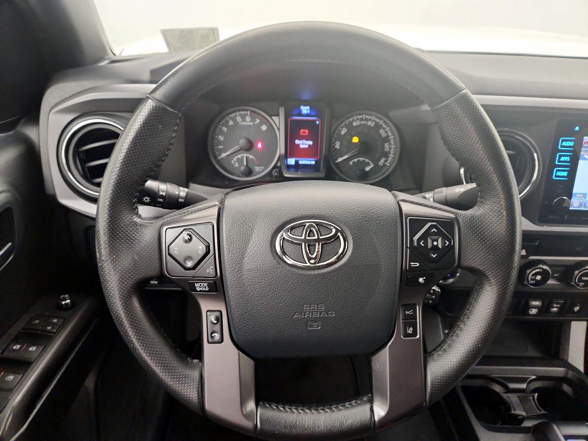 Thumbnail: 2018 Toyota Tacoma - 10