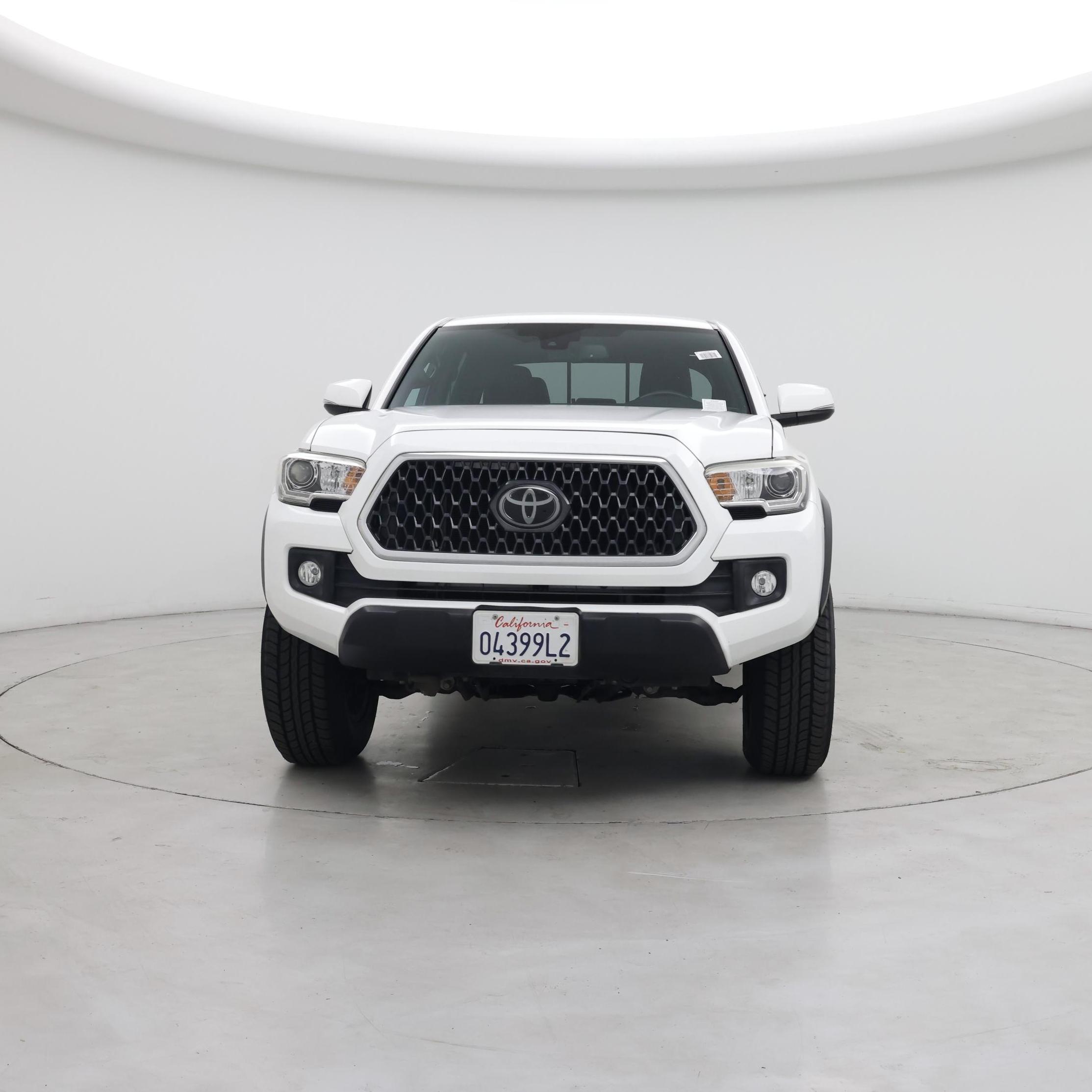 Thumbnail: 2018 Toyota Tacoma - 5