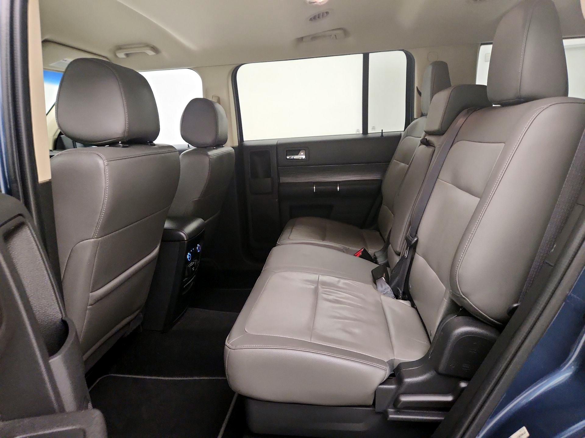 Thumbnail: 2019 Ford Flex - 20
