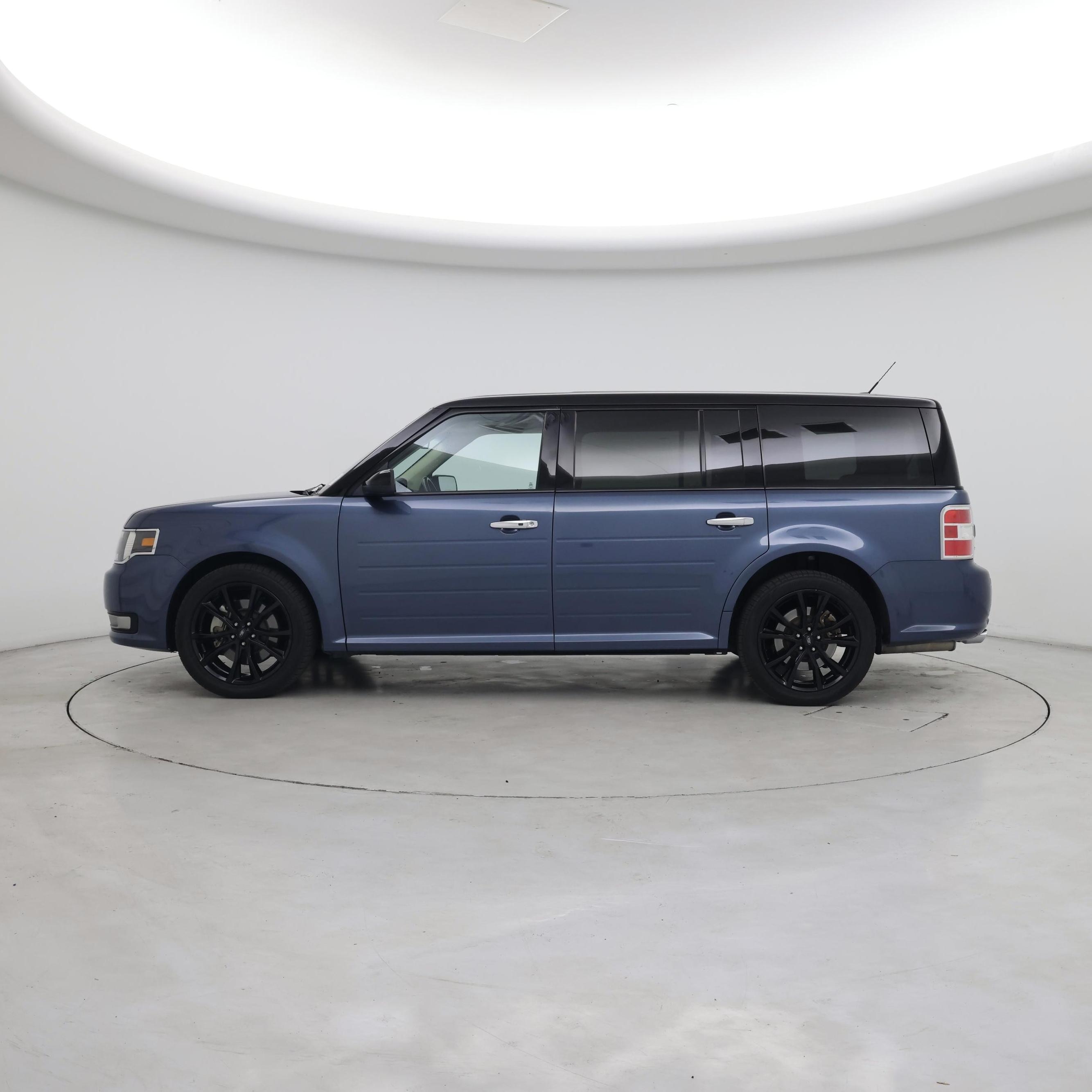 Thumbnail: 2019 Ford Flex - 3