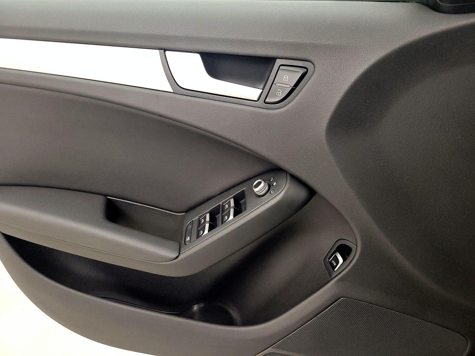 Thumbnail: 2016 Audi A4 - 12