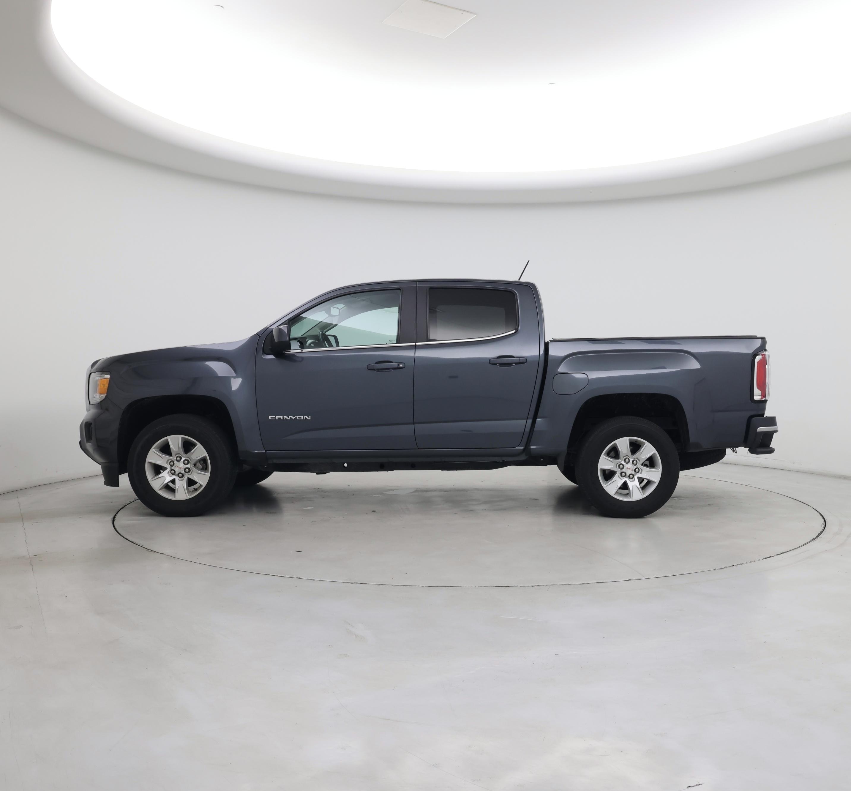 Thumbnail: 2015 GMC Canyon - 3