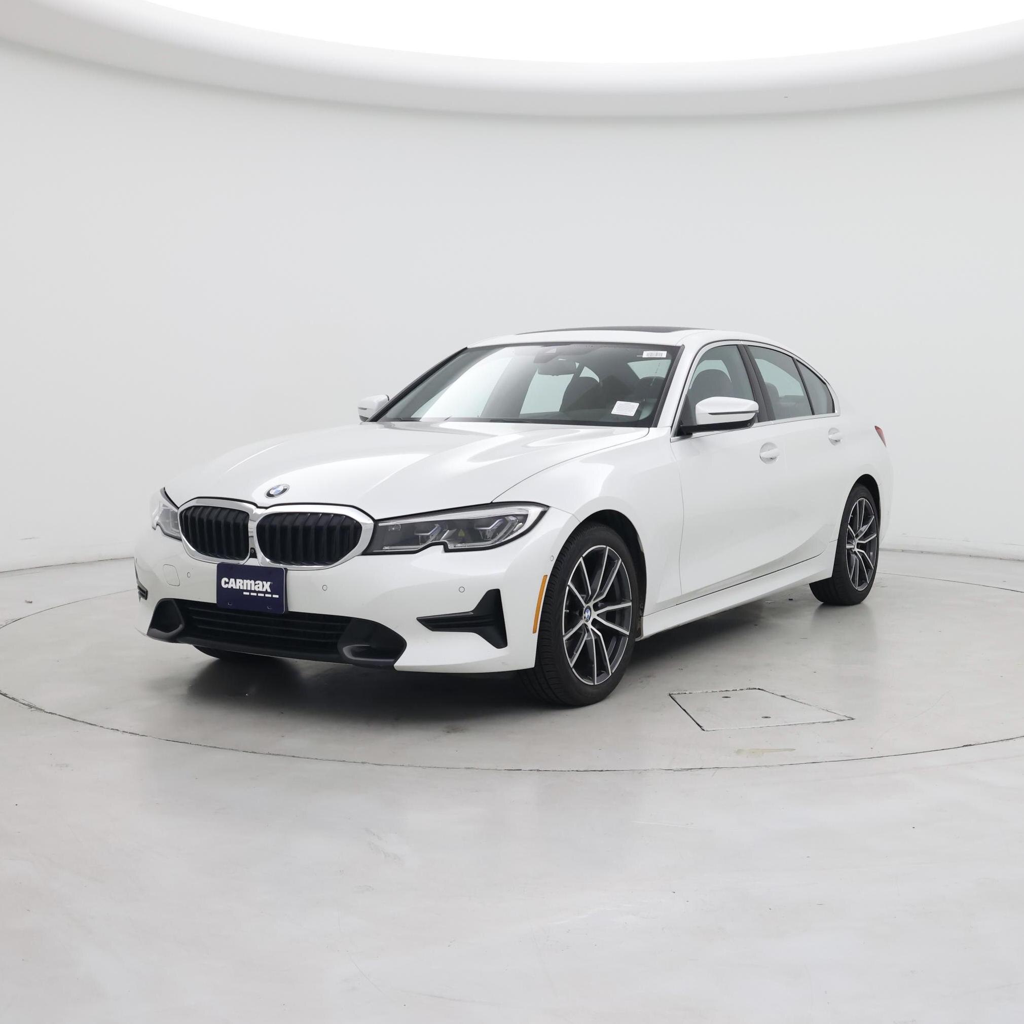 Thumbnail: 2019 BMW 3 Series - 4