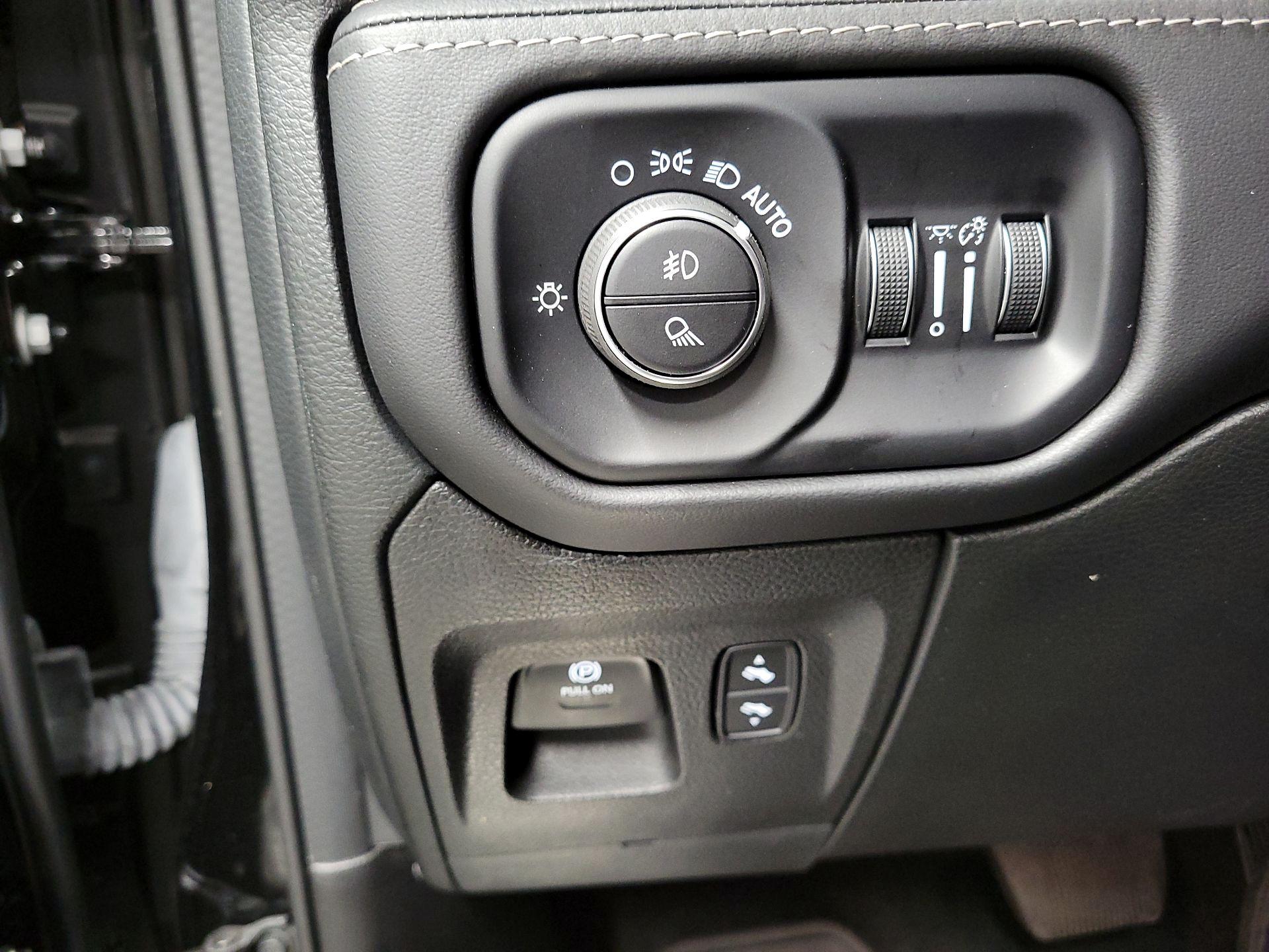 Thumbnail: 2023 RAM 1500 - 13