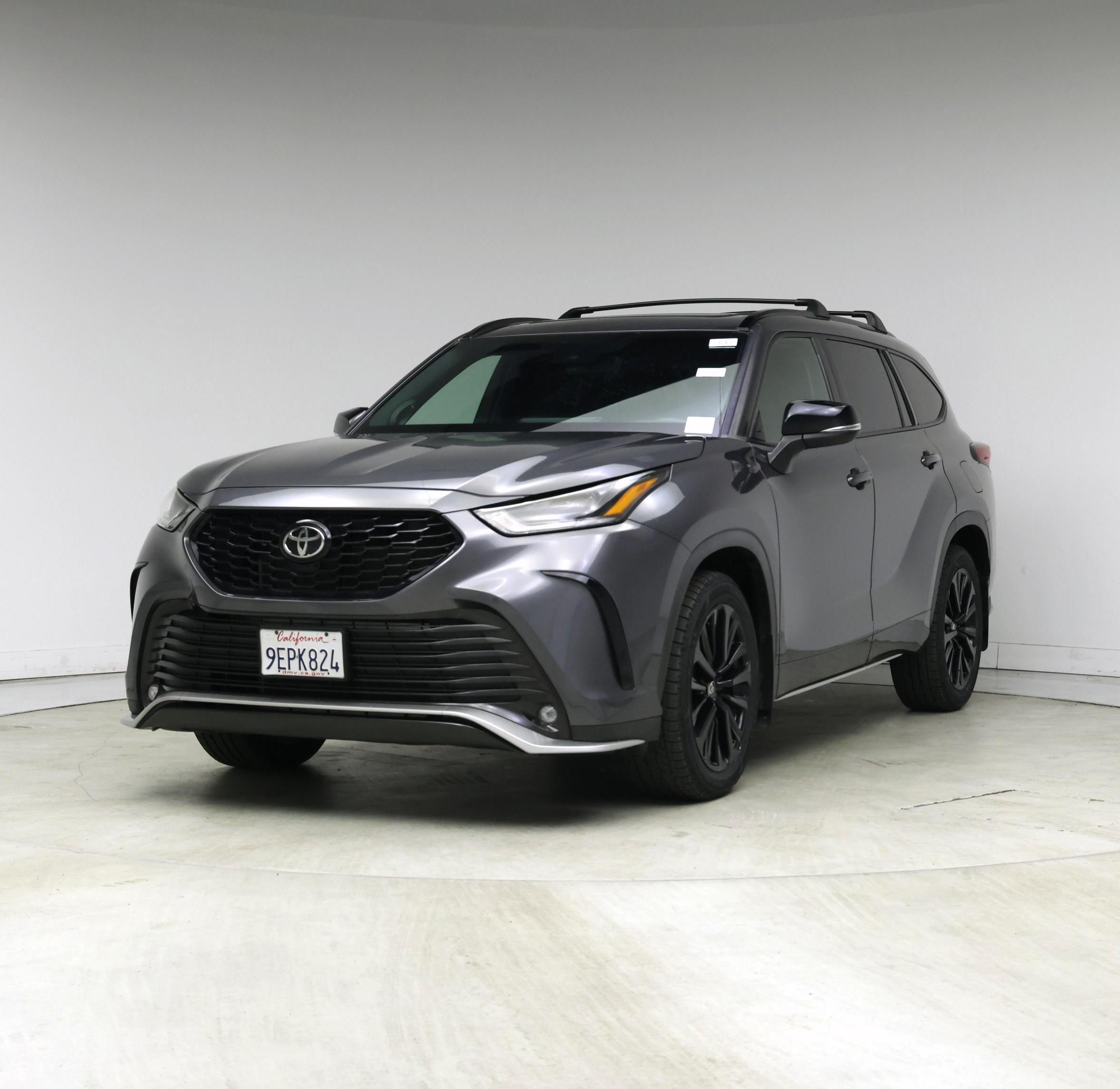 Thumbnail: 2023 Toyota Highlander - 4