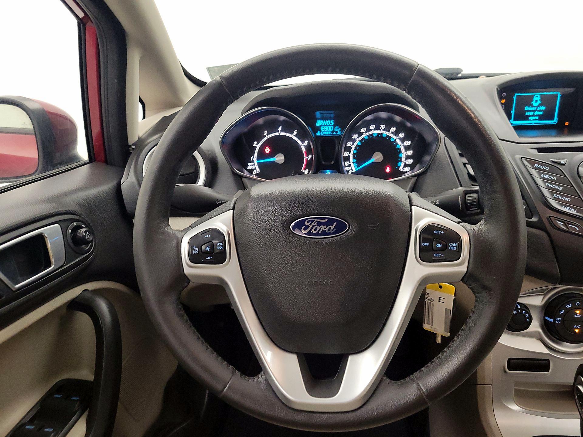 Thumbnail: 2016 Ford Fiesta - 10