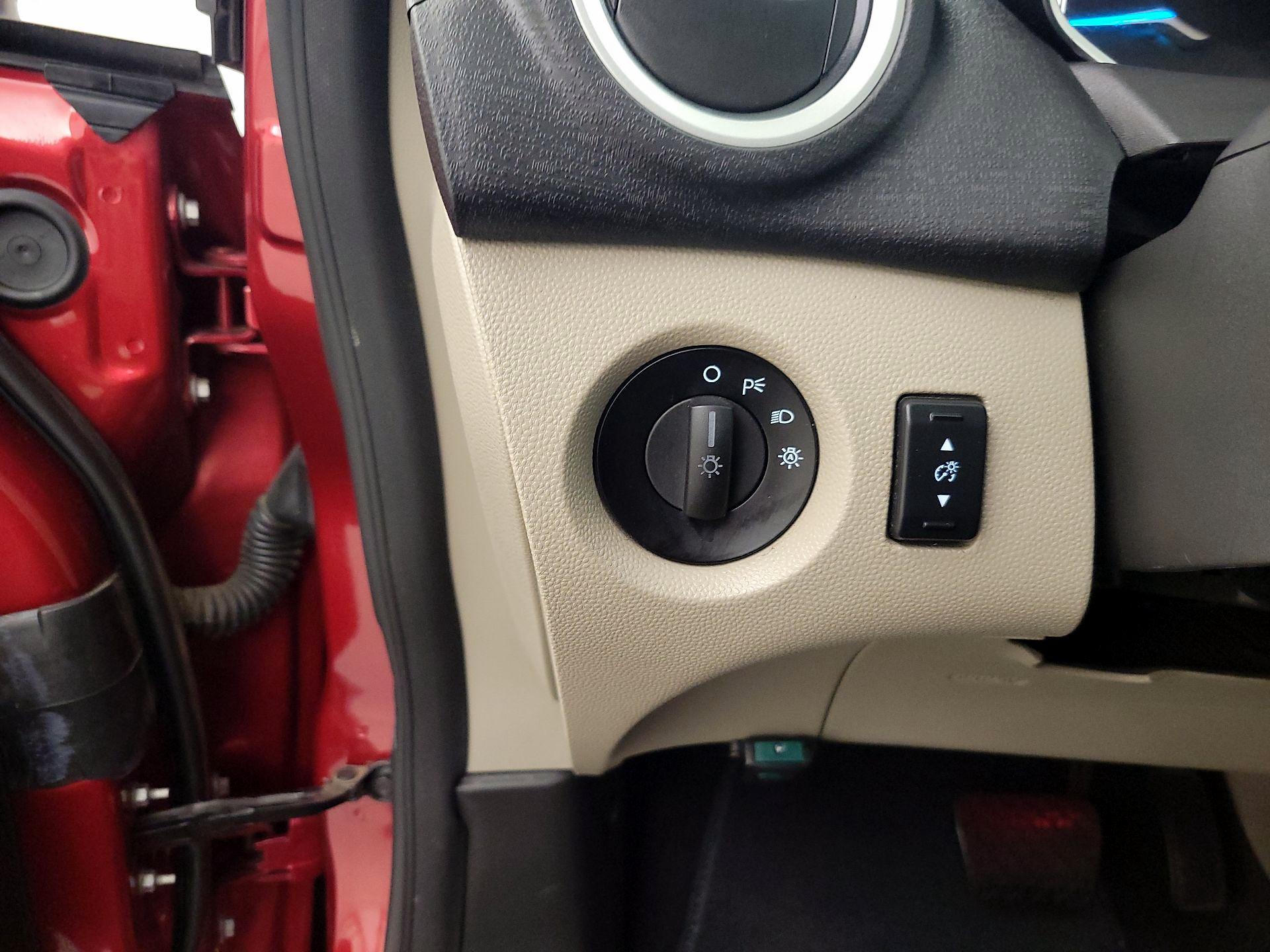 Thumbnail: 2016 Ford Fiesta - 13