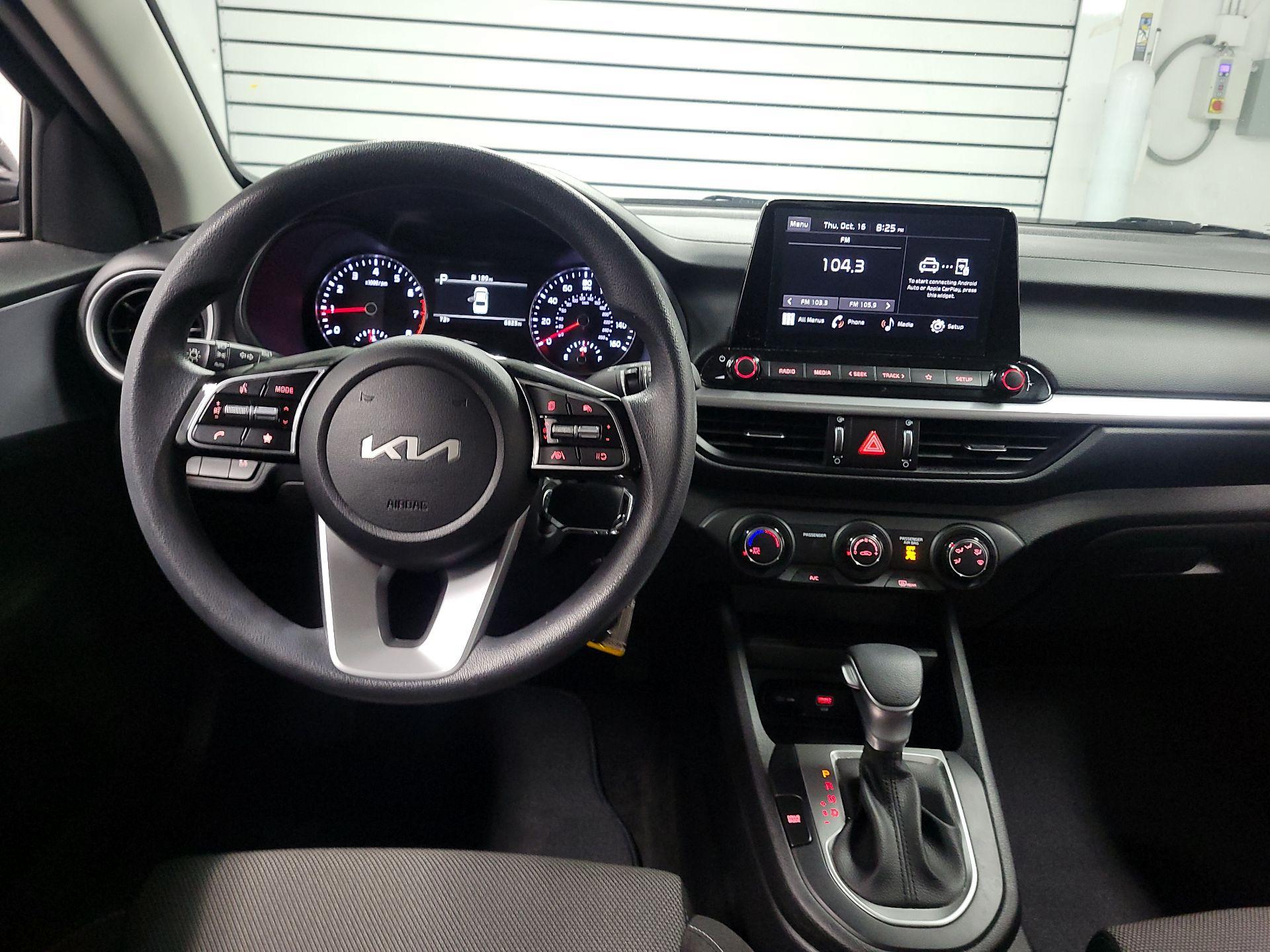 Thumbnail: 2024 Kia Forte - 9