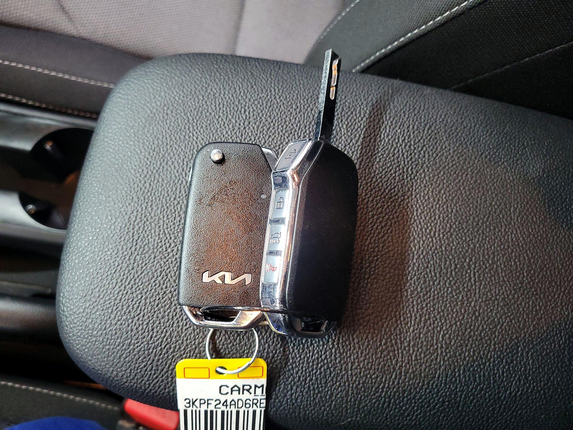 Thumbnail: 2024 Kia Forte - 20