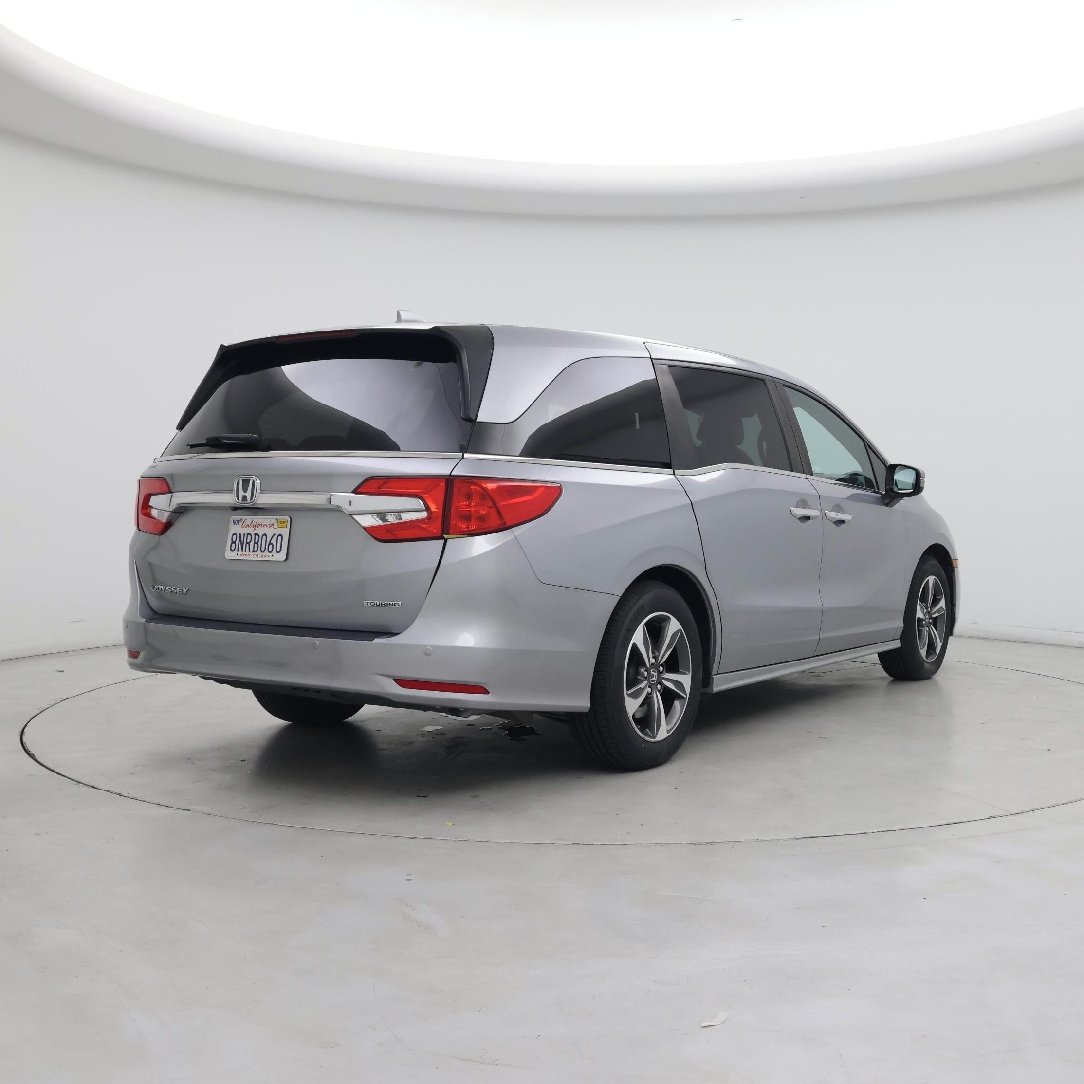 Thumbnail: 2020 Honda Odyssey - 8