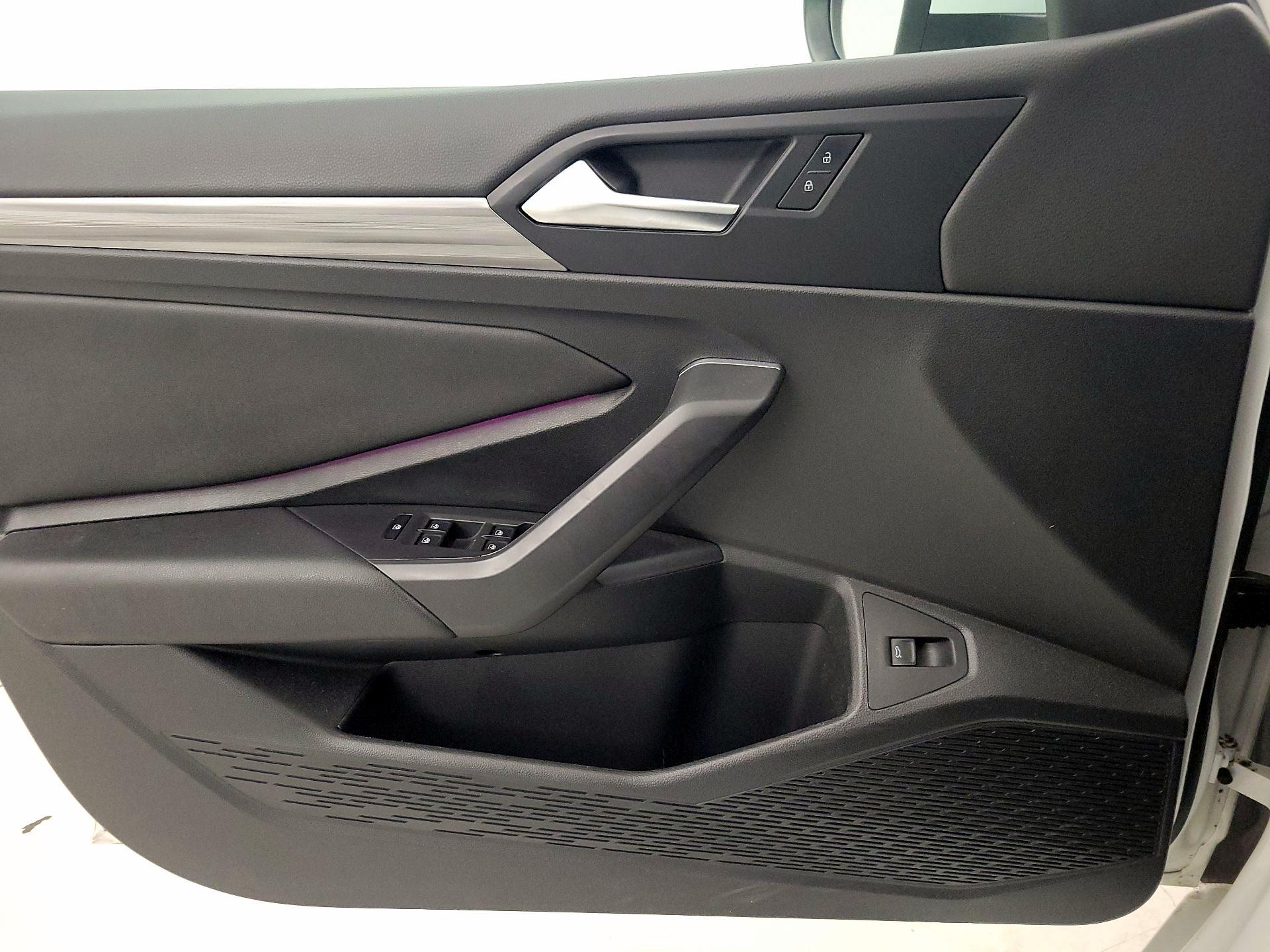 Thumbnail: 2019 Volkswagen Jetta - 12