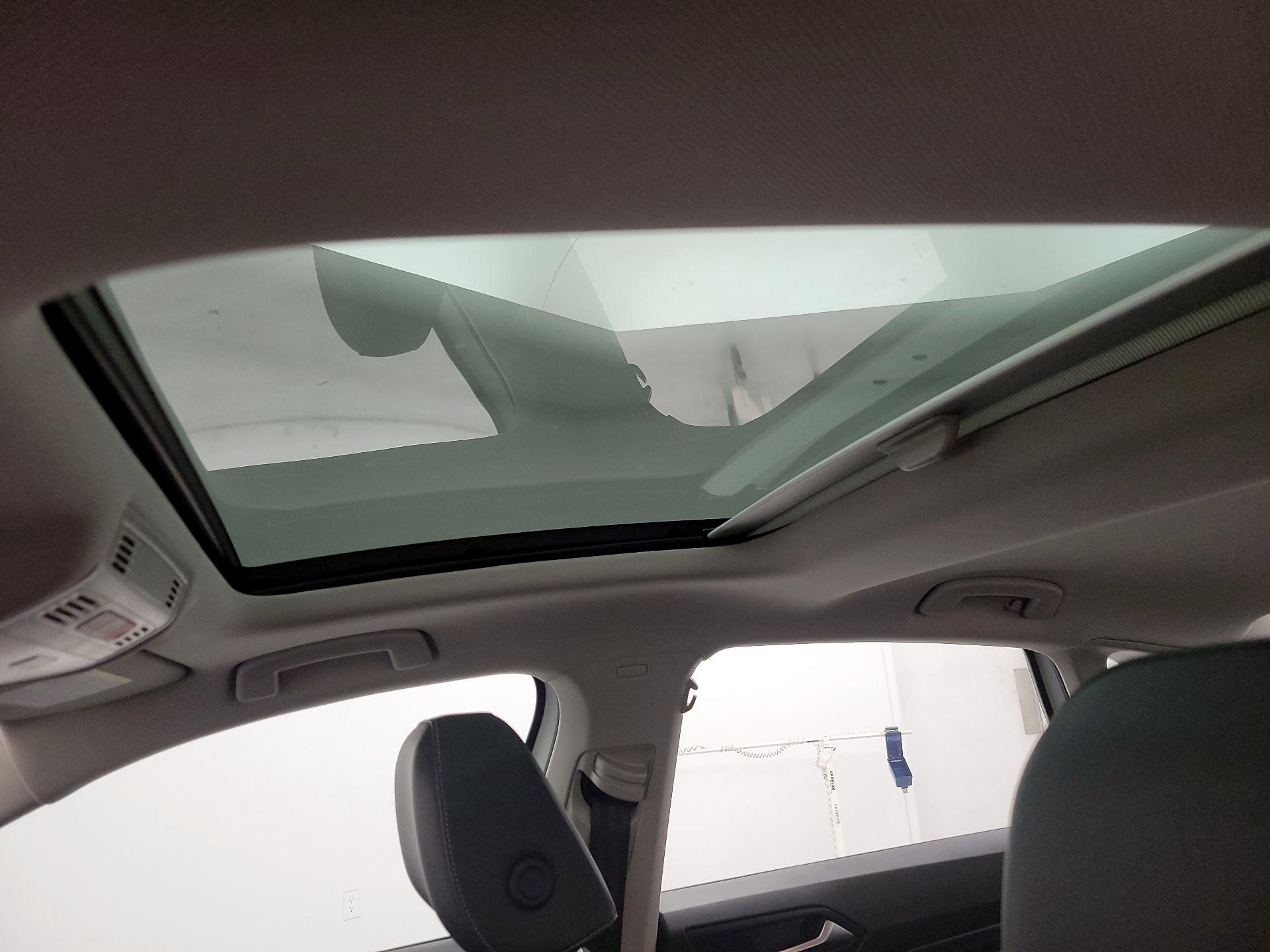 Thumbnail: 2019 Volkswagen Jetta - 19