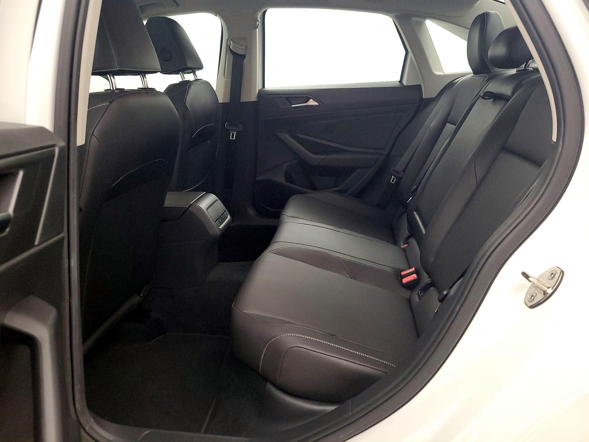 Thumbnail: 2019 Volkswagen Jetta - 20