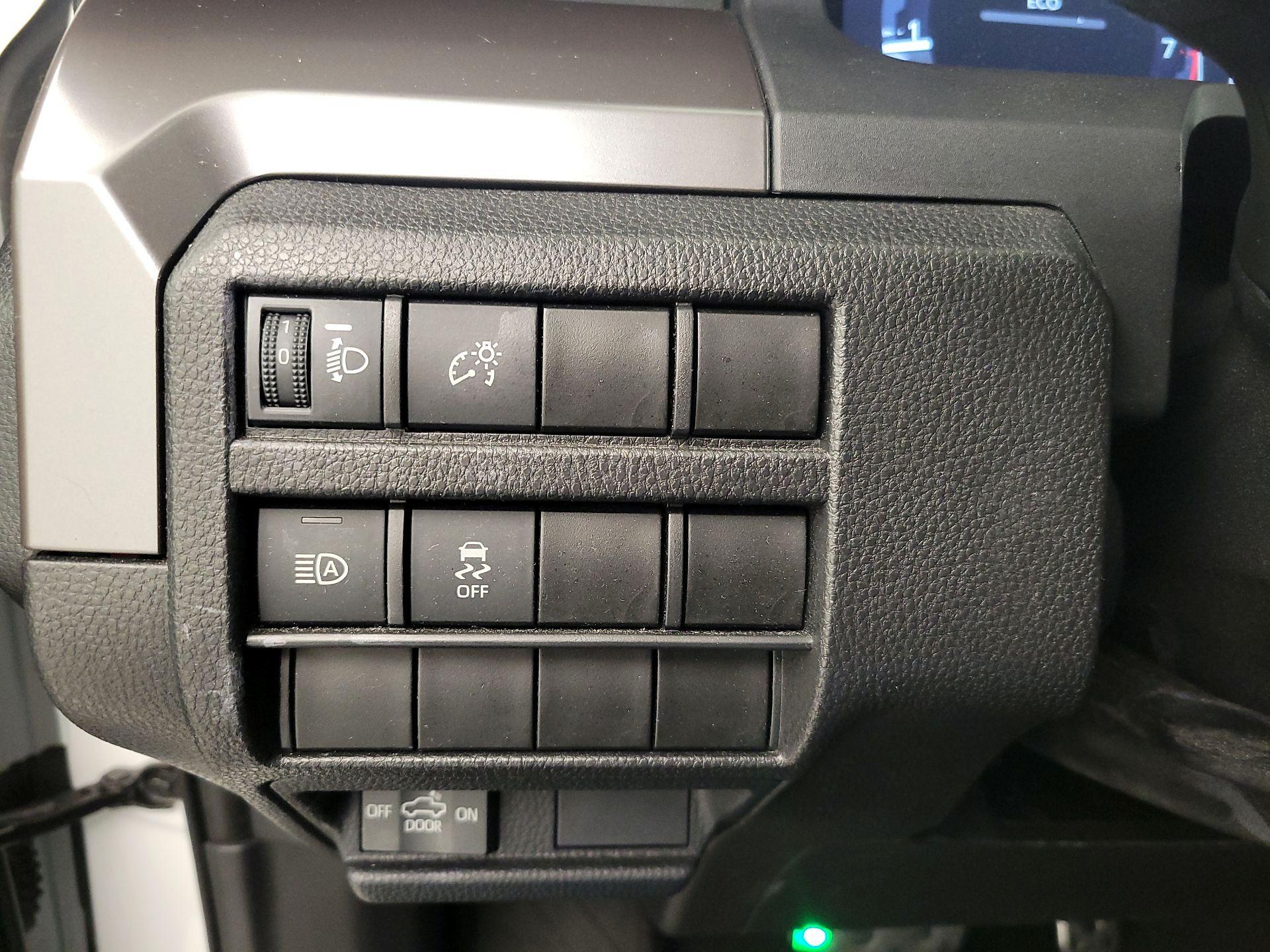 Thumbnail: 2024 Toyota Tacoma - 11