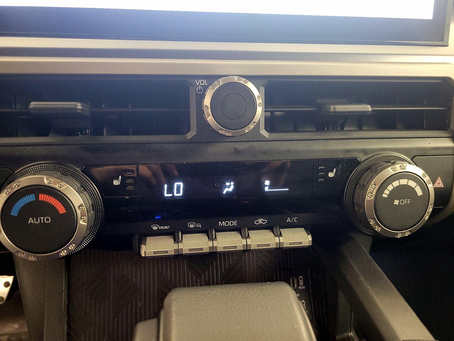 Thumbnail: 2024 Toyota Tacoma - 14